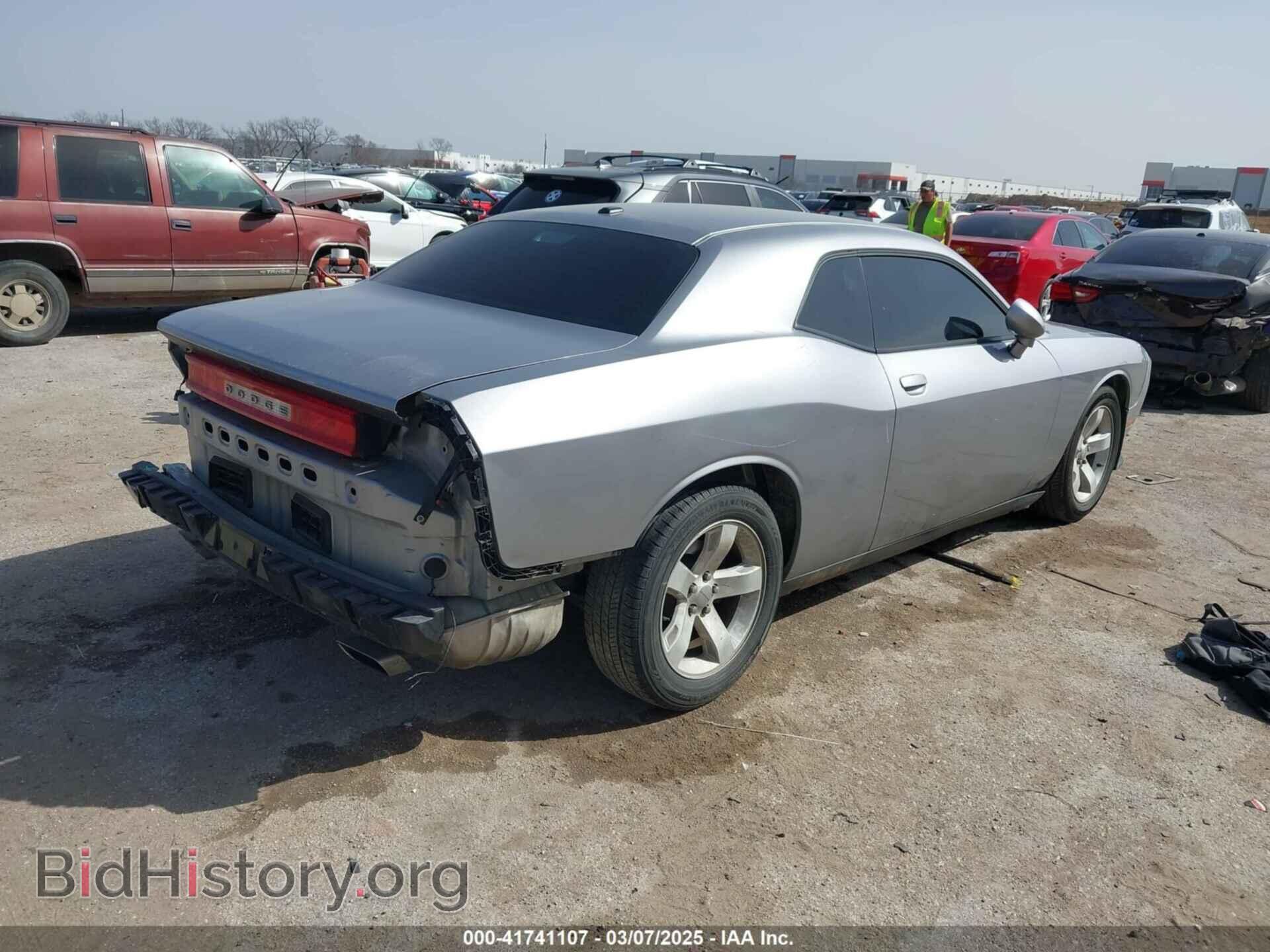 2014 DODGE CHALLENGER - VIN: 2C3CDYAG4EH101237 - Фото 4