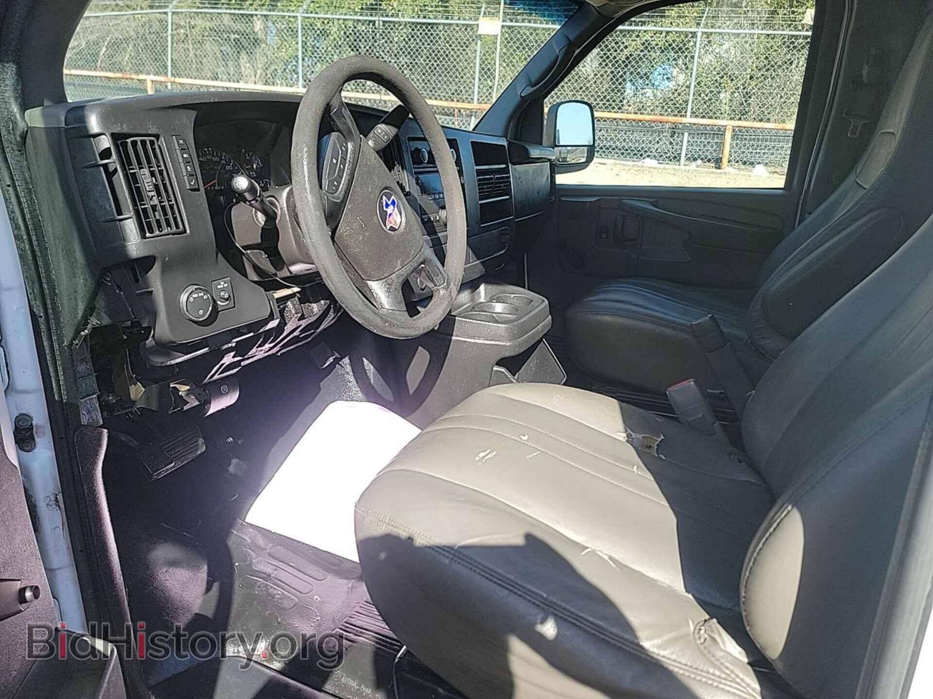 Фотография 1GCWGFBA0D1123523 - CHEVROLET EXPRESS 2500 2013