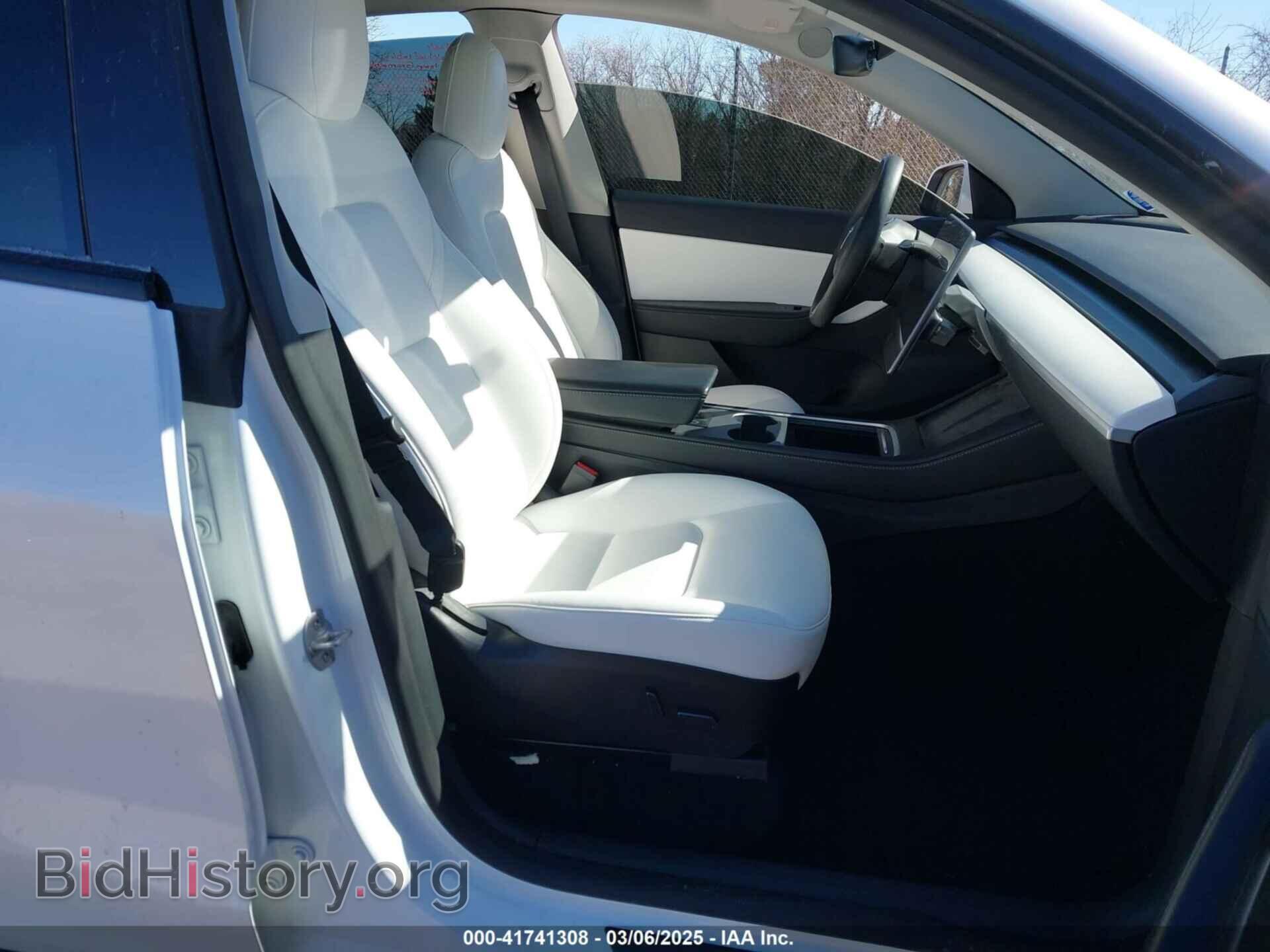 2022 TESLA MODEL Y - VIN: 7SAYGDEF2NF372096 - Фото 5