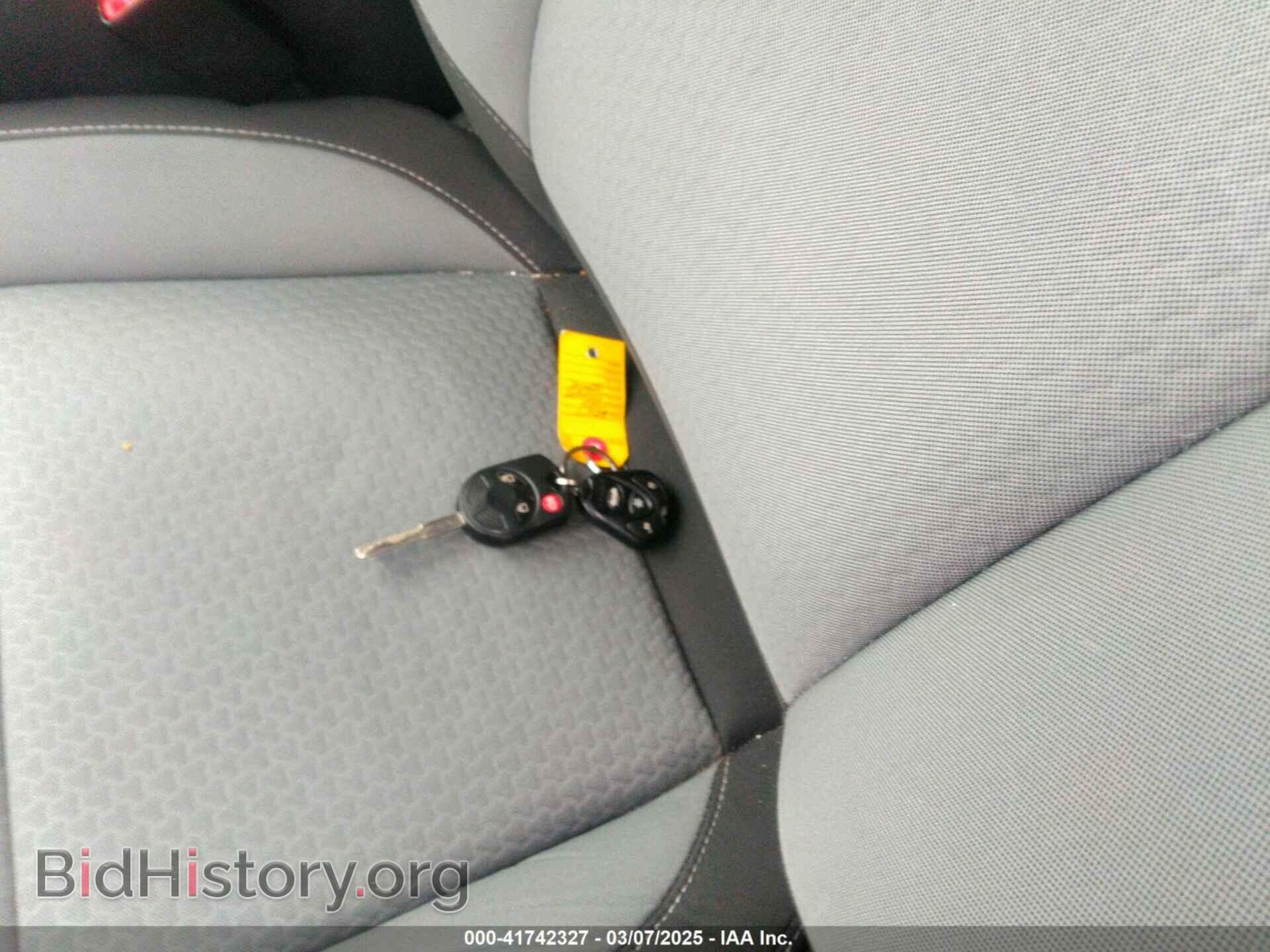 2017 FORD ESCAPE - VIN: 1FMCU9G91HUB62844 - Фото 11