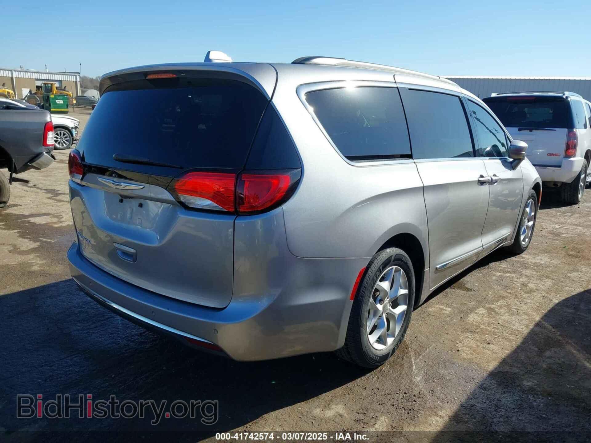 2017 CHRYSLER PACIFICA - VIN: 2C4RC1BG6HR667784 - Photo 4
