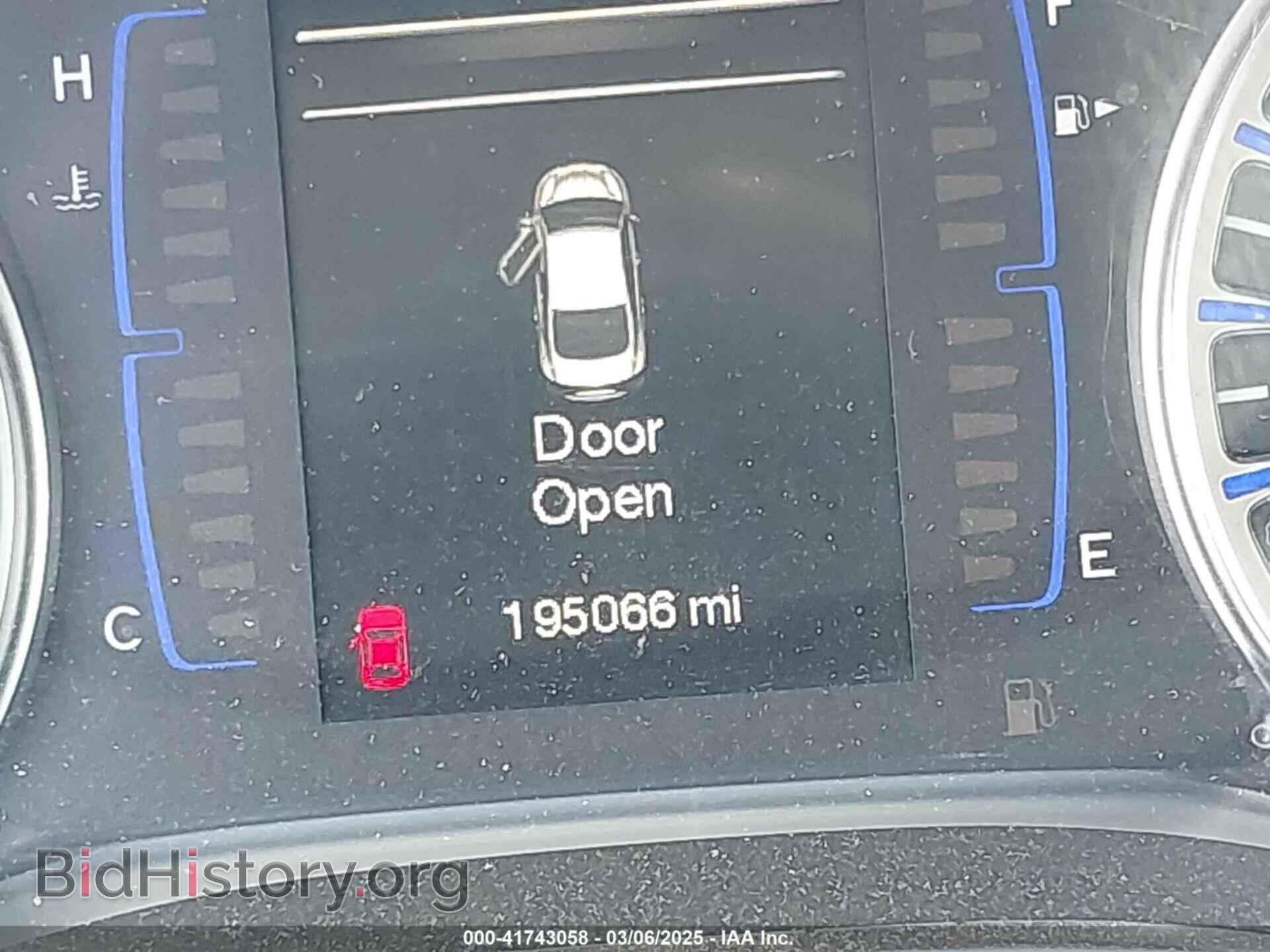 2015 CHRYSLER 200 - VIN: 1C3CCCAB9FN537004 - Фото 14