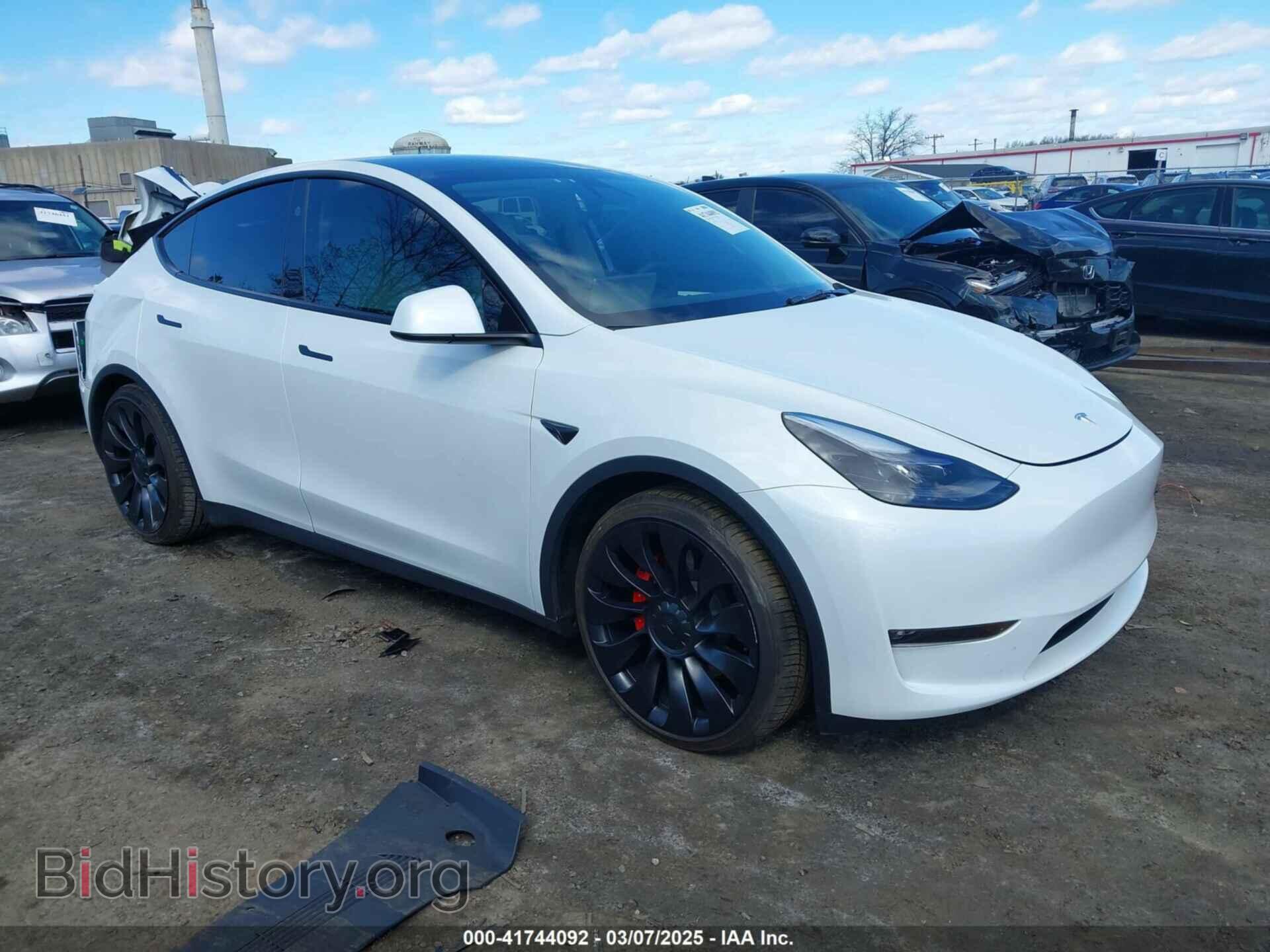 Фотография 7SAYGDEFXPF916976 - TESLA MODEL Y 2023