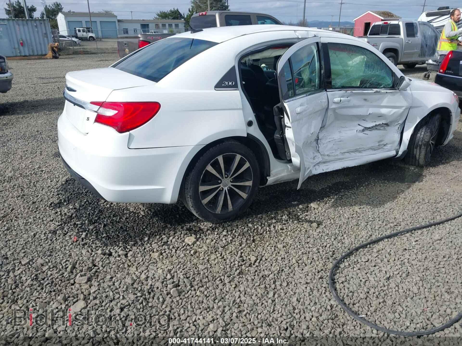 2013 CHRYSLER 200 - VIN: 1C3CCBCG7DN690139 - Фото 4