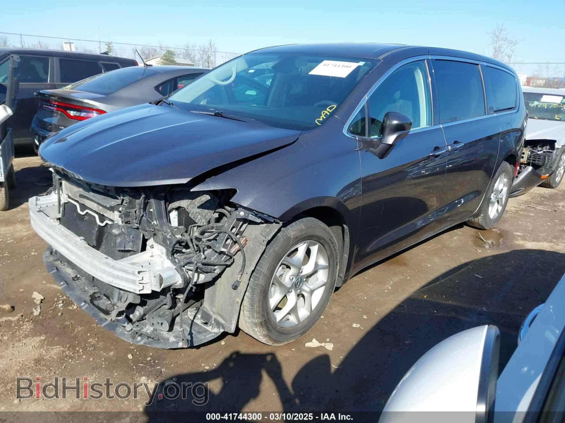 2019 CHRYSLER PACIFICA - VIN: 2C4RC1FG3KR708986 - Фото 2