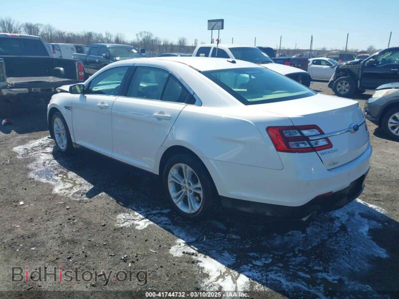 2018 Ford TAURUS (VIN 1FAHP2E80JG142291) — photo 3 of 18