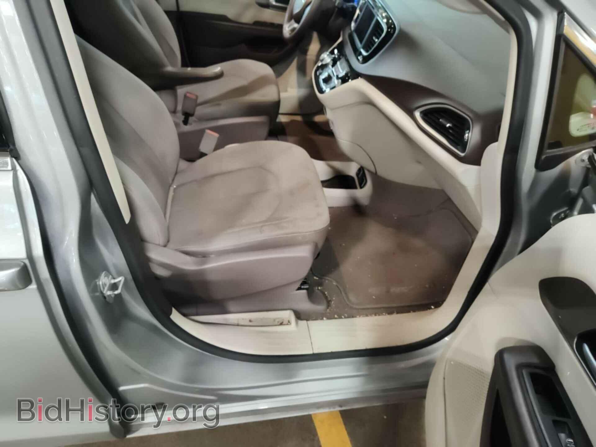 2018 CHRYSLER PACIFICA - VIN: 2C4RC1DG2JR130512 - Photo 6