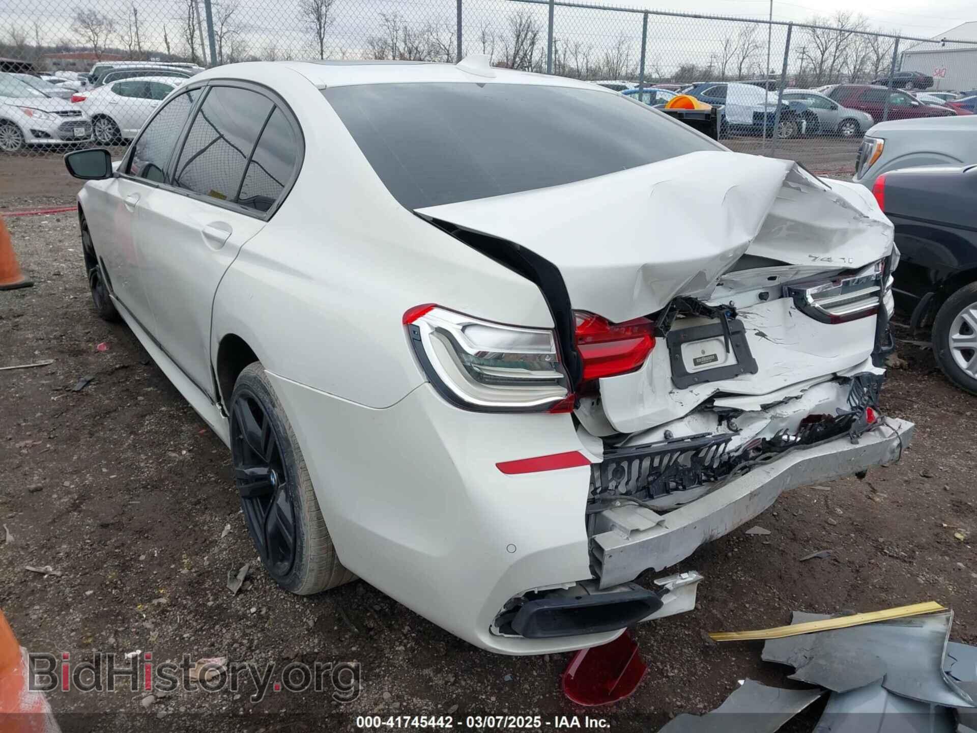 2016 BMW 740I - VIN: WBA7E2C50GG714647 - Фото 3