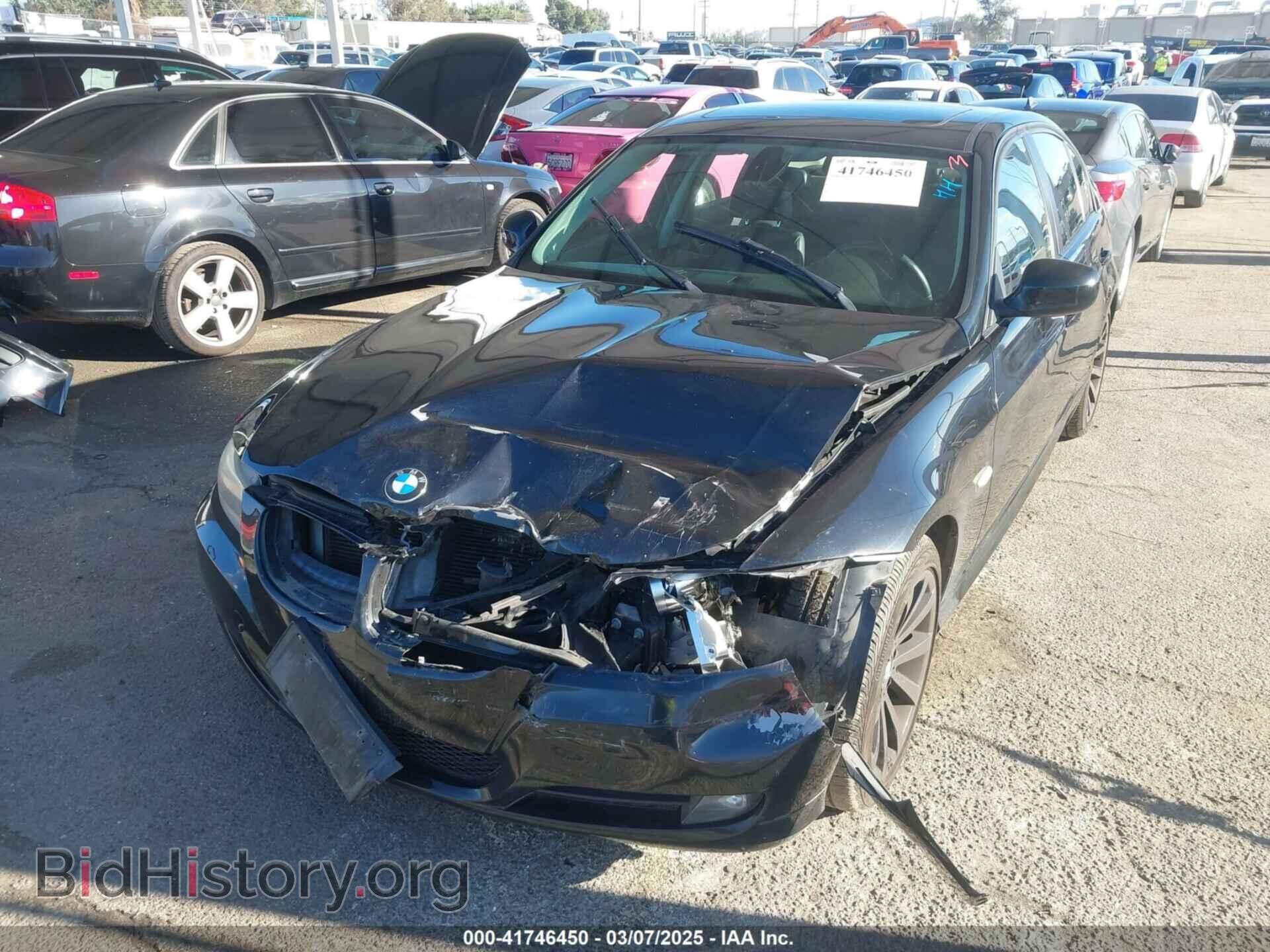 2011 BMW 328I - VIN: WBAPH5G52BNM75996 - Фото 2