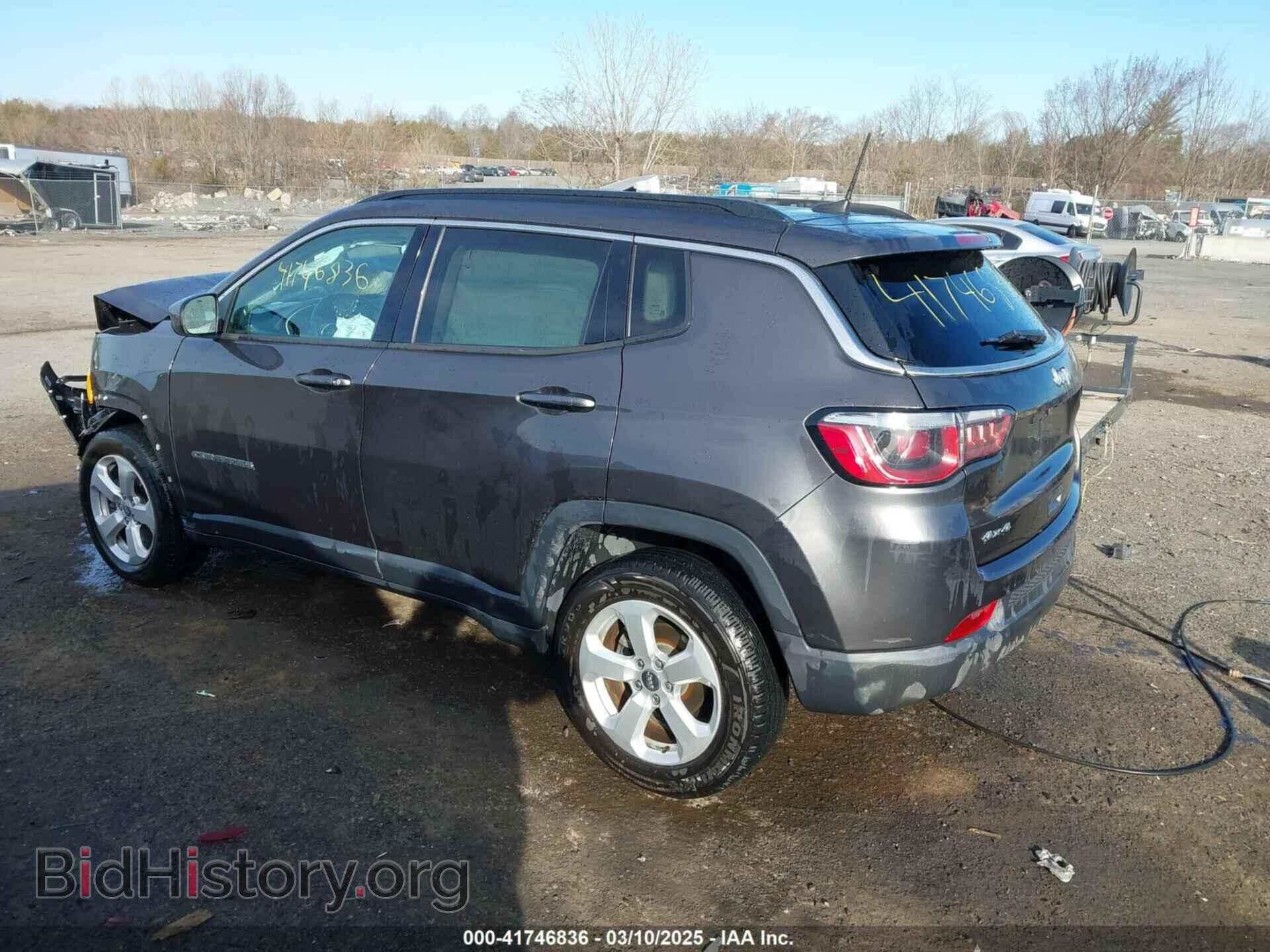 2019 JEEP COMPASS - VIN: 3C4NJDBB3KT690471 - Фото 3