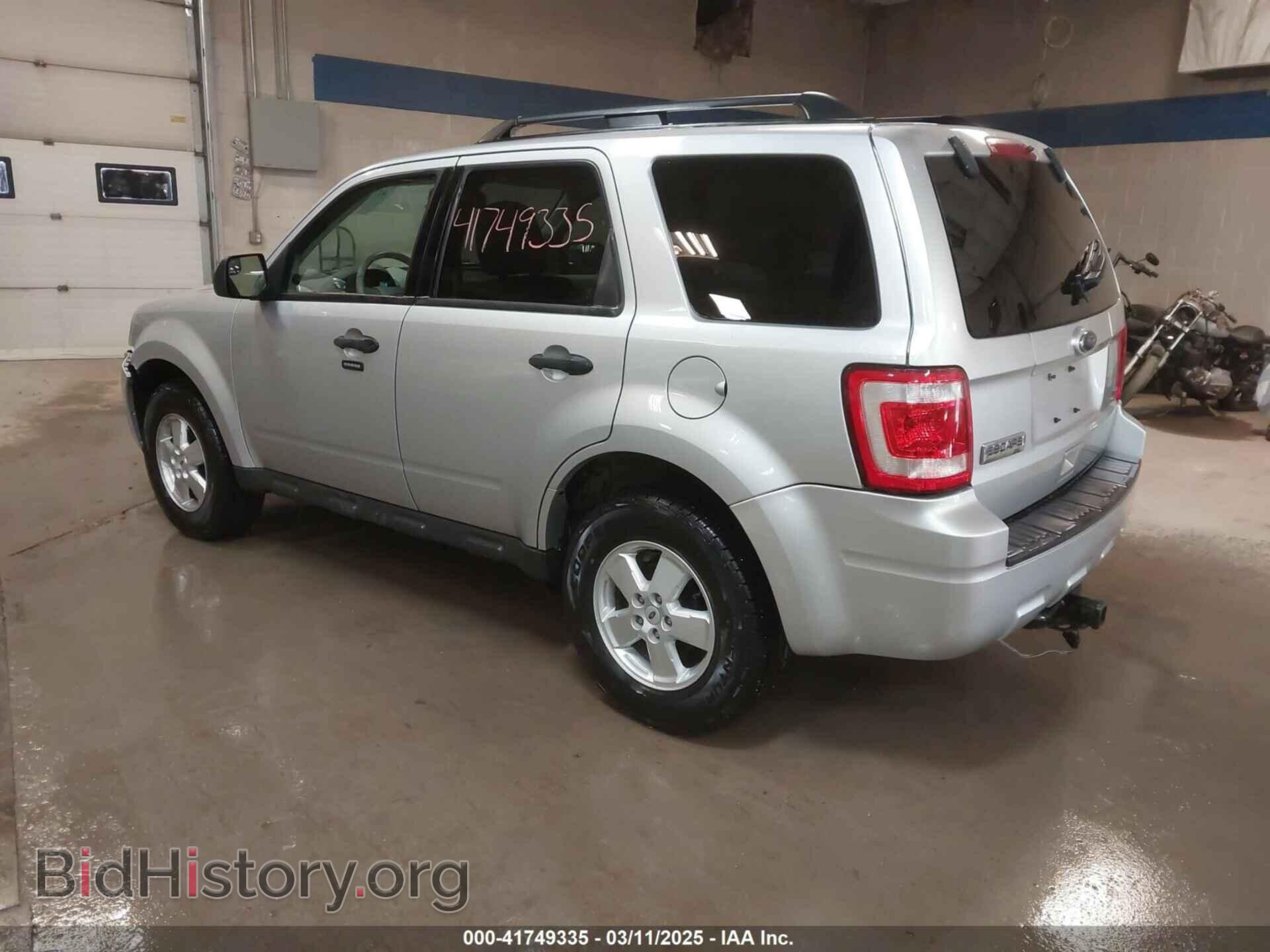 2010 FORD ESCAPE - VIN: 1FMCU0DG5AKB02811 - Фото 3