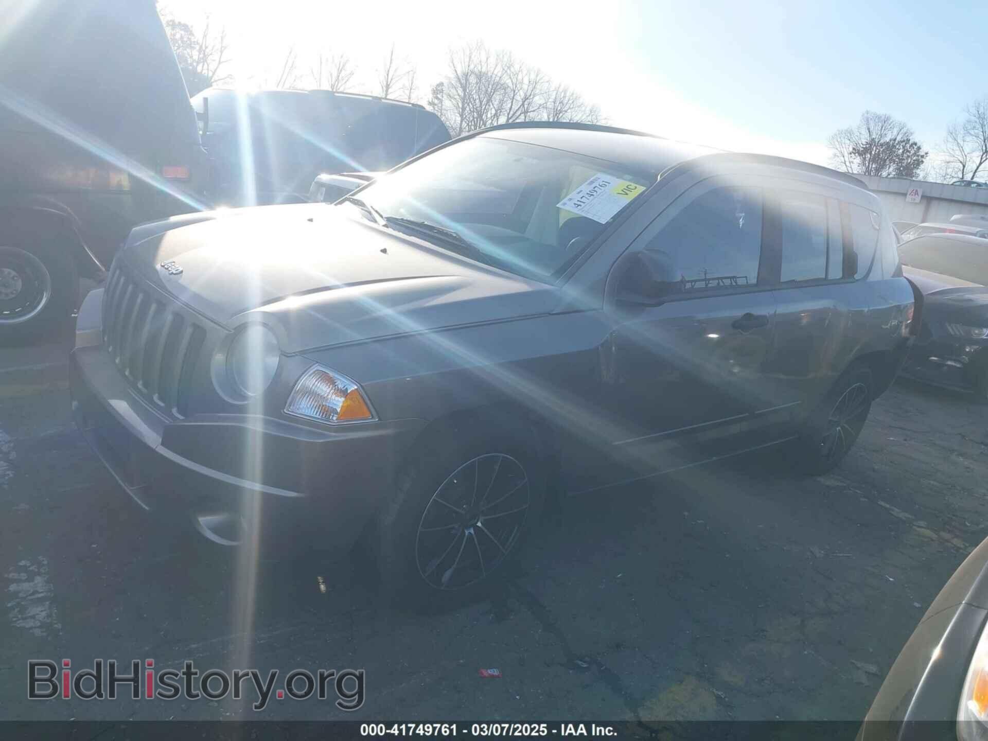 2008 JEEP COMPASS - VIN: 1J8FF47W08D705923 - Фото 2