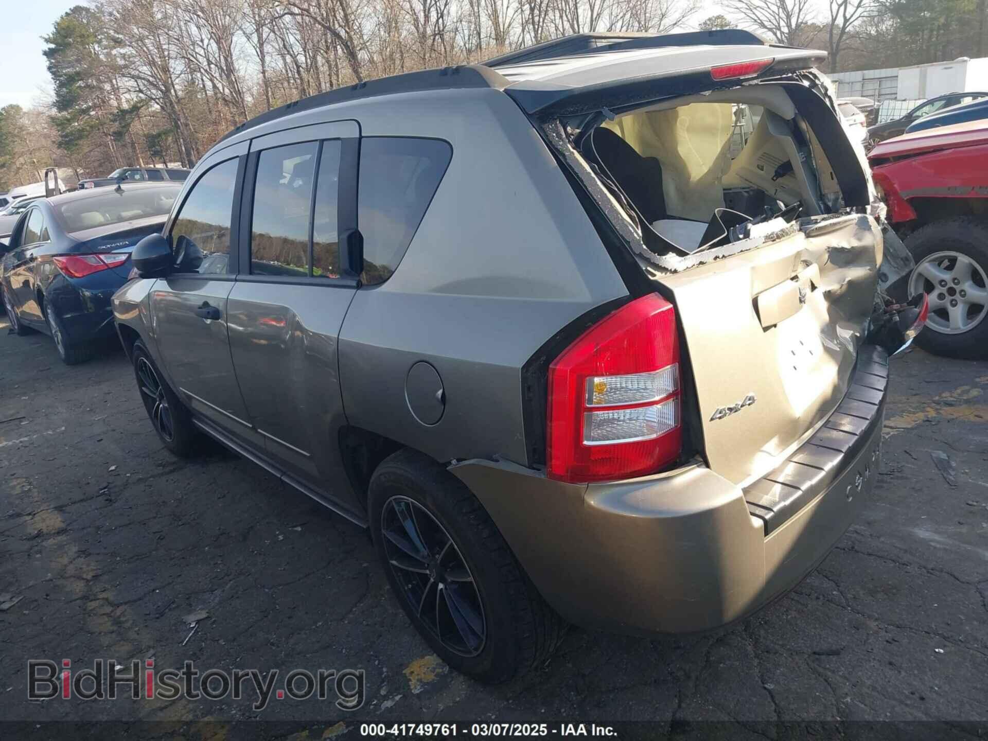 2008 JEEP COMPASS - VIN: 1J8FF47W08D705923 - Фото 3