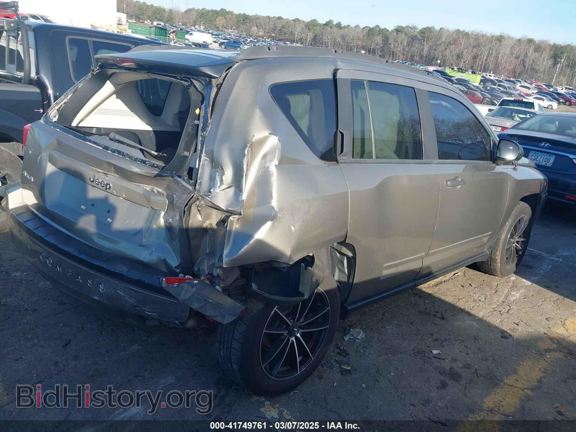 2008 JEEP COMPASS - VIN: 1J8FF47W08D705923 - Фото 4