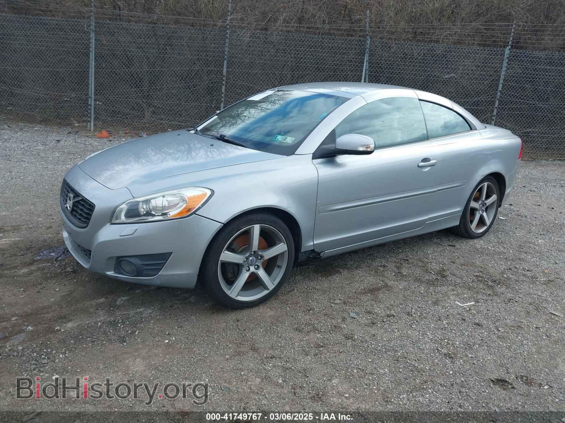 2011 VOLVO C70 - VIN: YV1672MC1BJ115235 - Фото 2