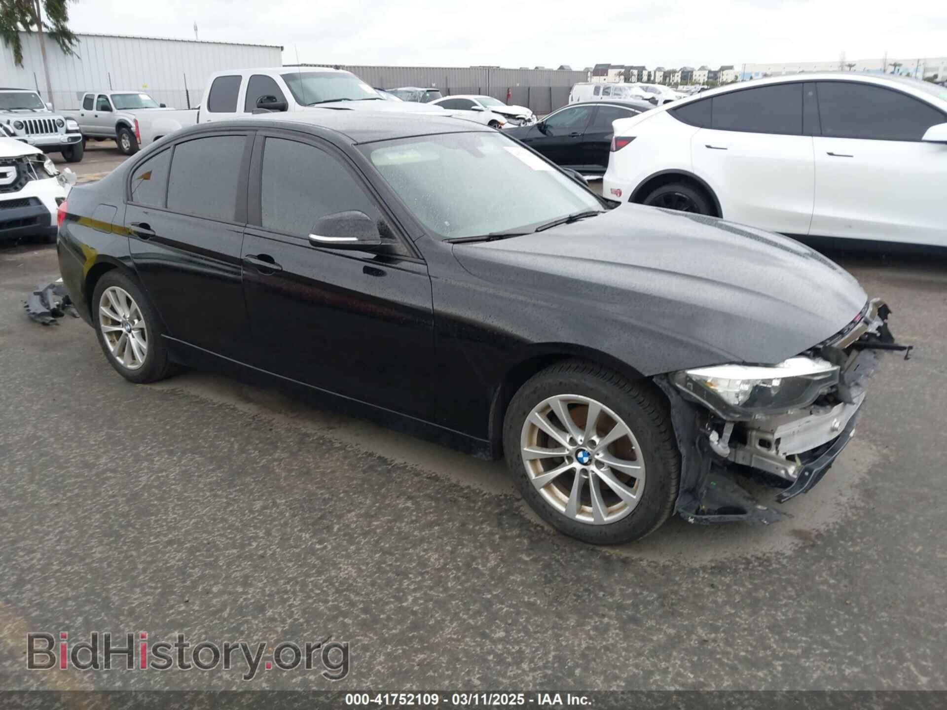 Photo WBA8E1G52GNT36934 - BMW 320I 2016