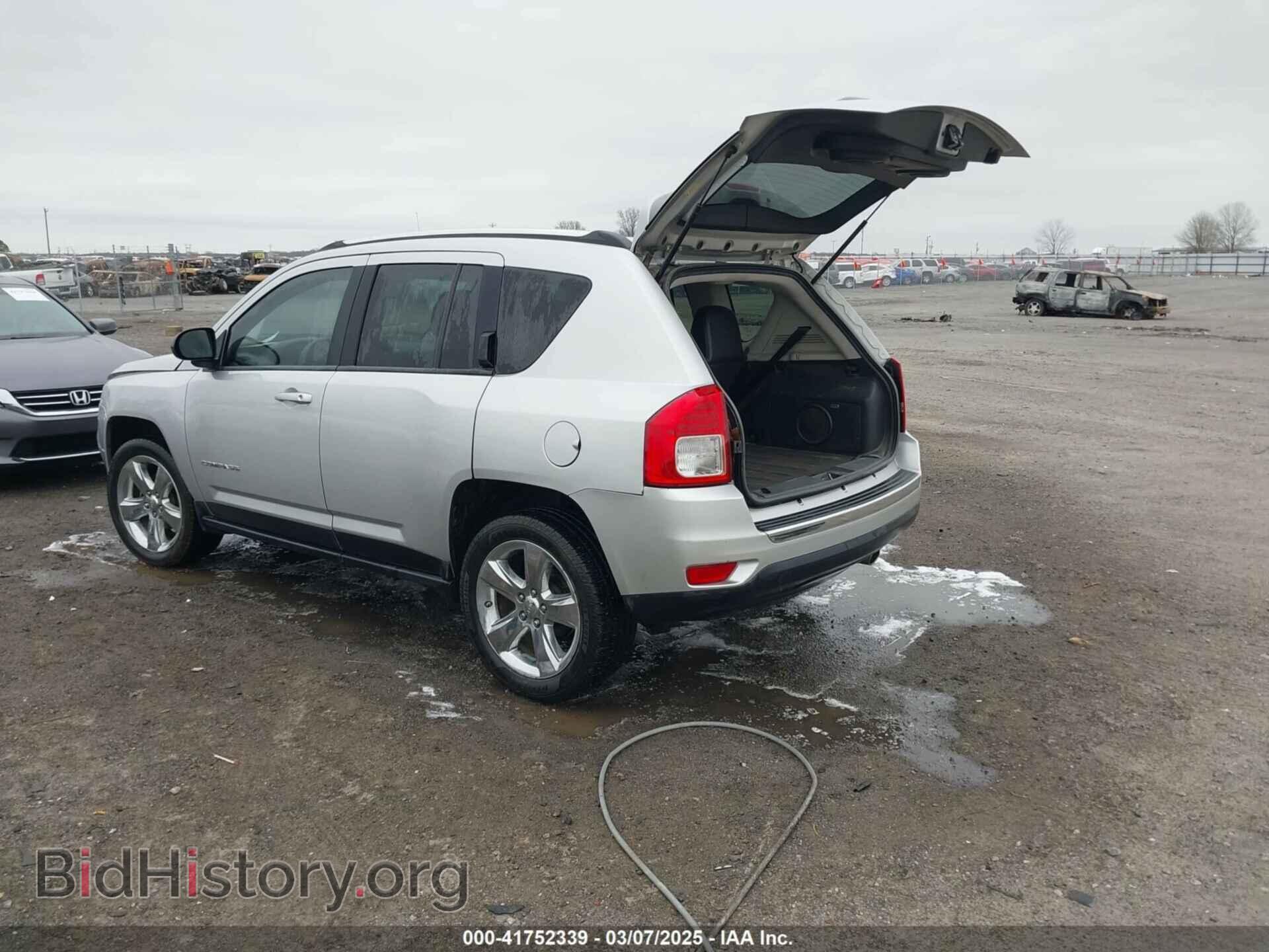 2012 JEEP COMPASS - VIN: 1C4NJCCB3CD511555 - Photo 3