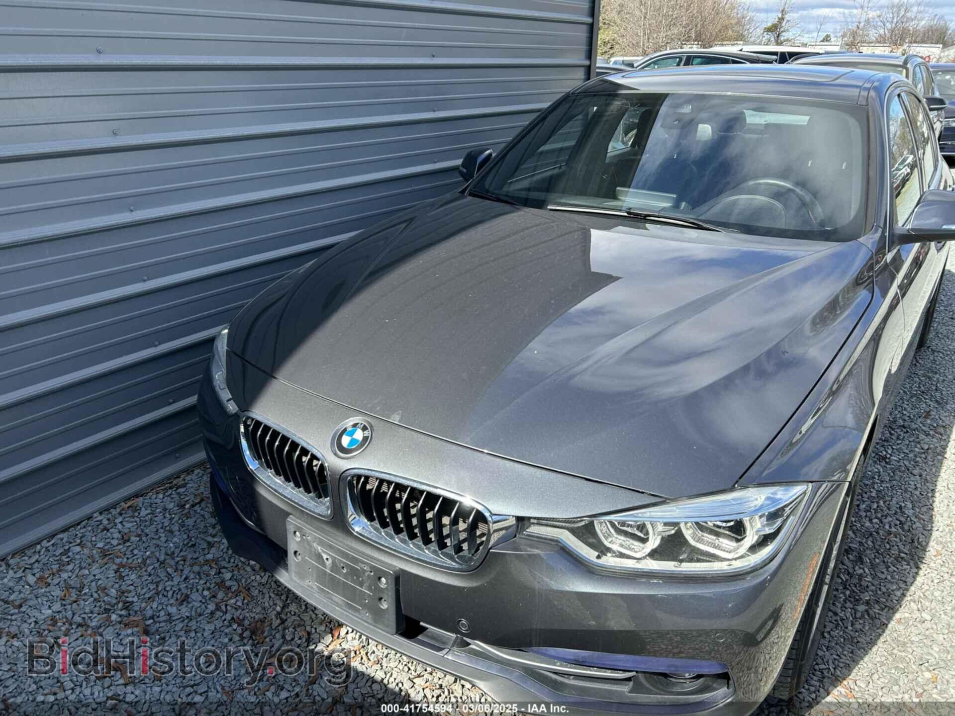 2017 BMW 330 - VIN: WBA8D9C32HA011117 - Фото 2