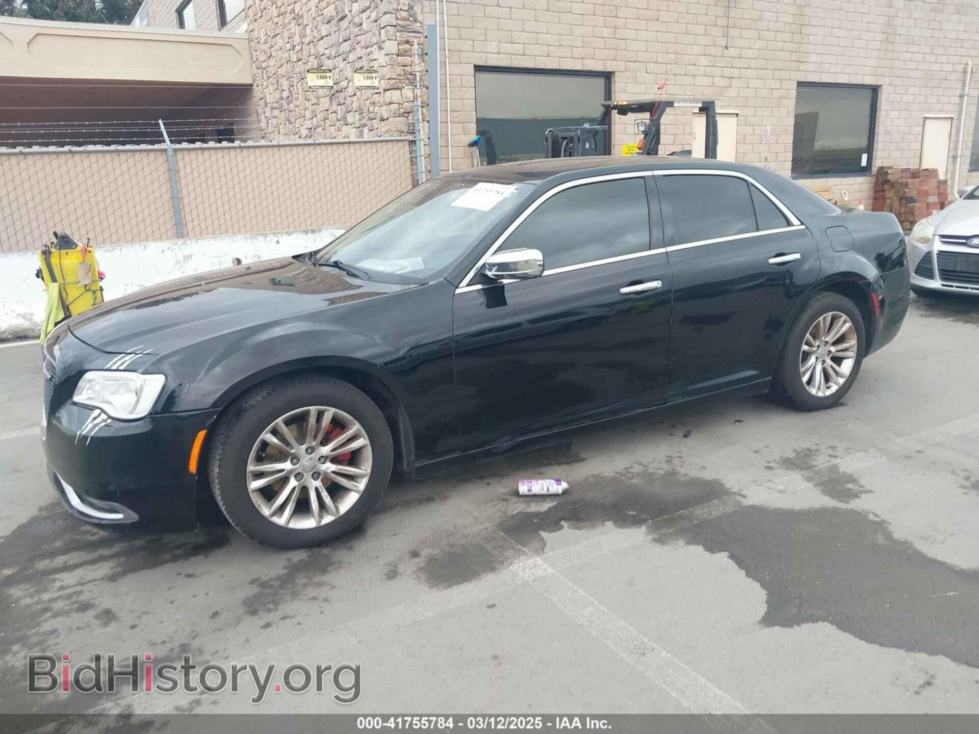 2017 CHRYSLER 300C - VIN: 2C3CCAEG1HH566440 - Фото 2