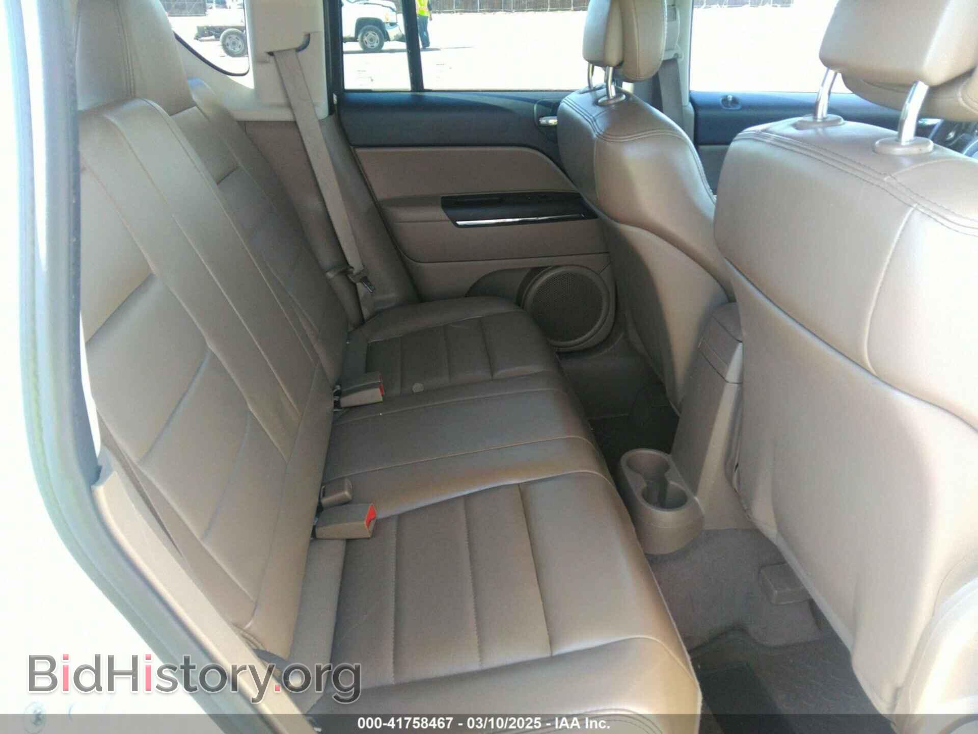 2011 JEEP COMPASS - VIN: 1J4NF5FB7BD281746 - Фото 8