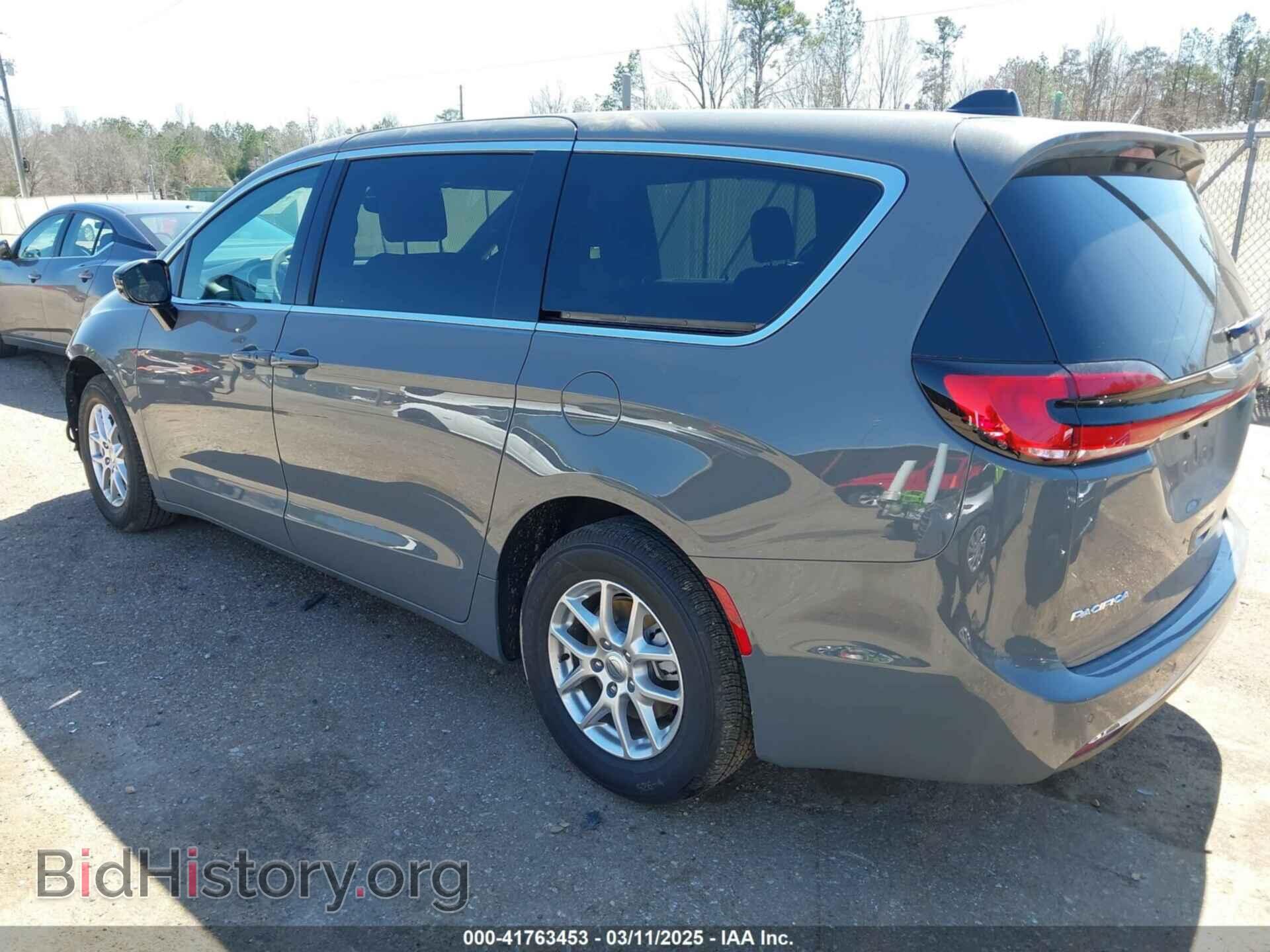 2025 CHRYSLER PACIFICA - VIN: 2C4RC1BG0SR541282 - Photo 3