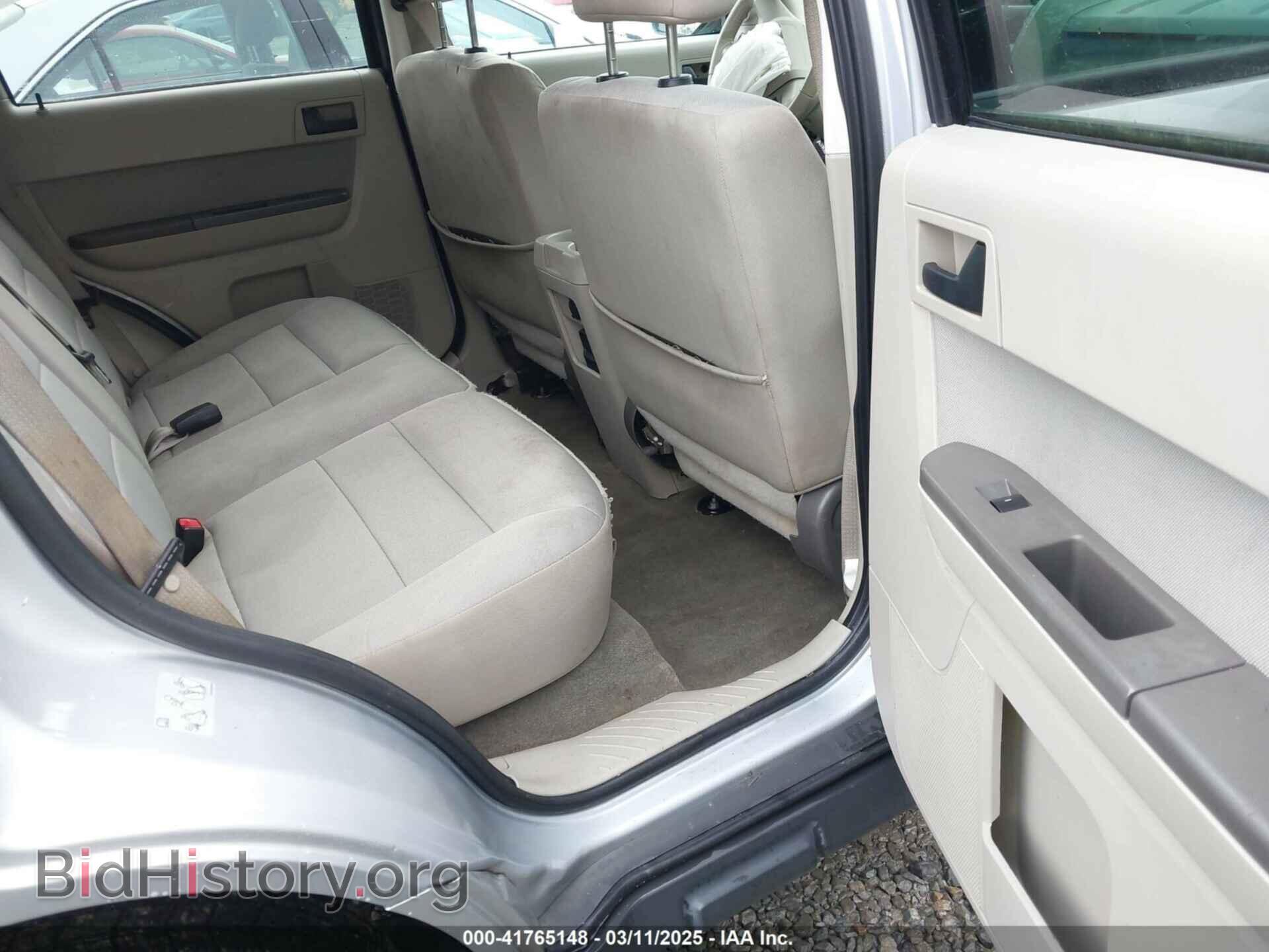 2011 FORD ESCAPE - VIN: 1FMCU0D70BKB27830 - Фото 8