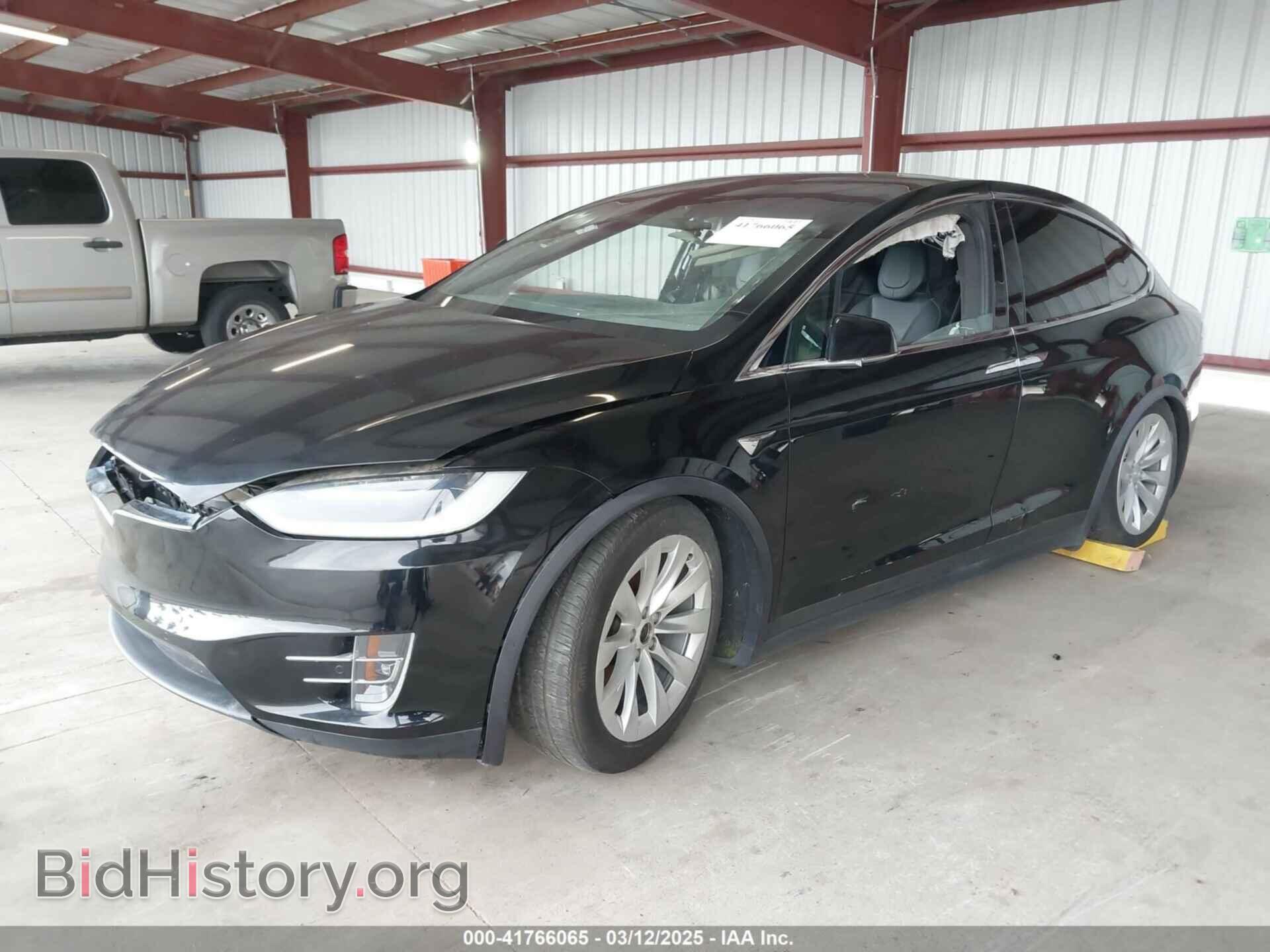 2017 TESLA MODEL X - VIN: 5YJXCAE21HF041207 - Photo 2