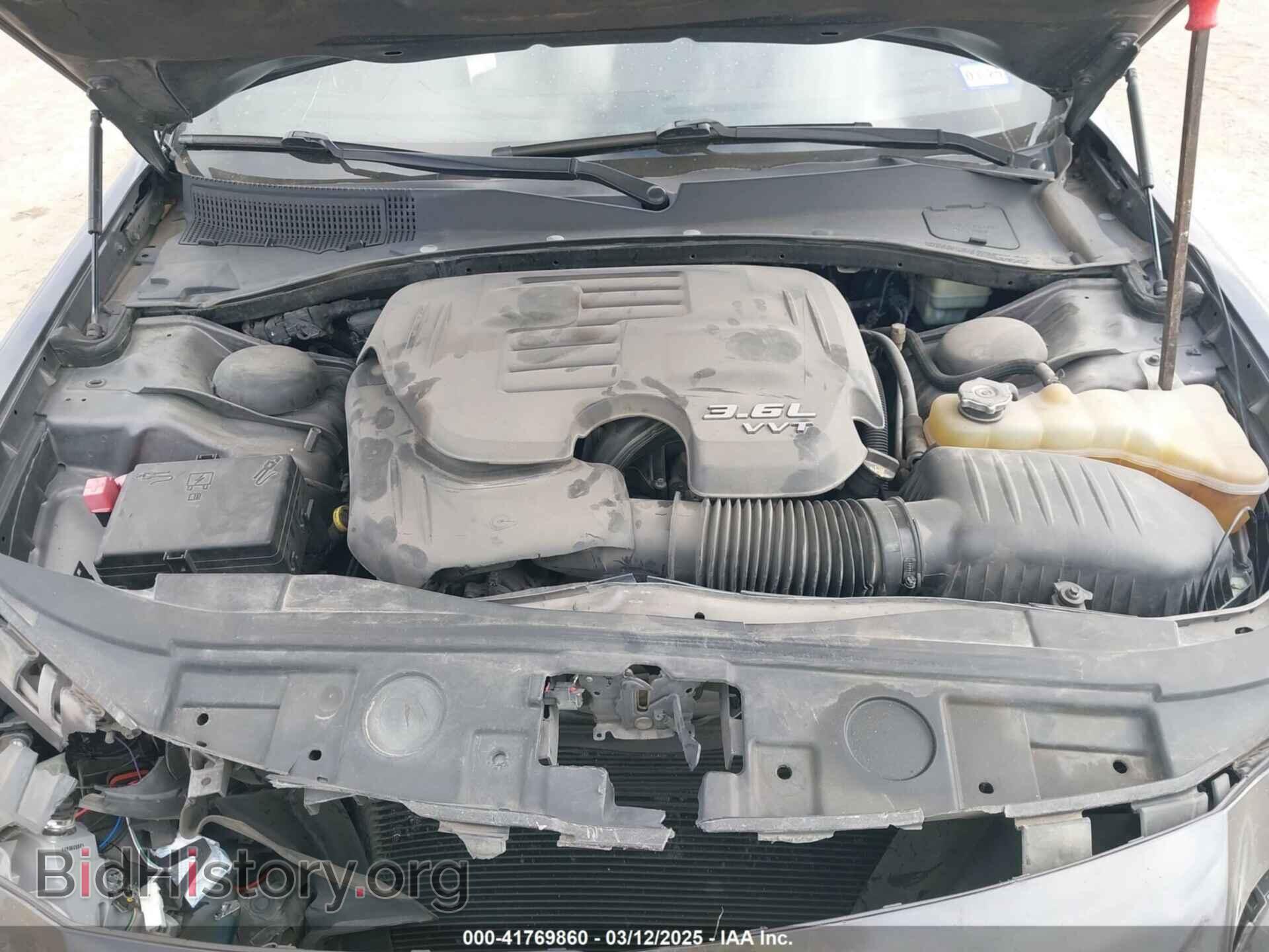 2013 CHRYSLER 300 - VIN: 2C3CCABG7DH611105 - Фото 10