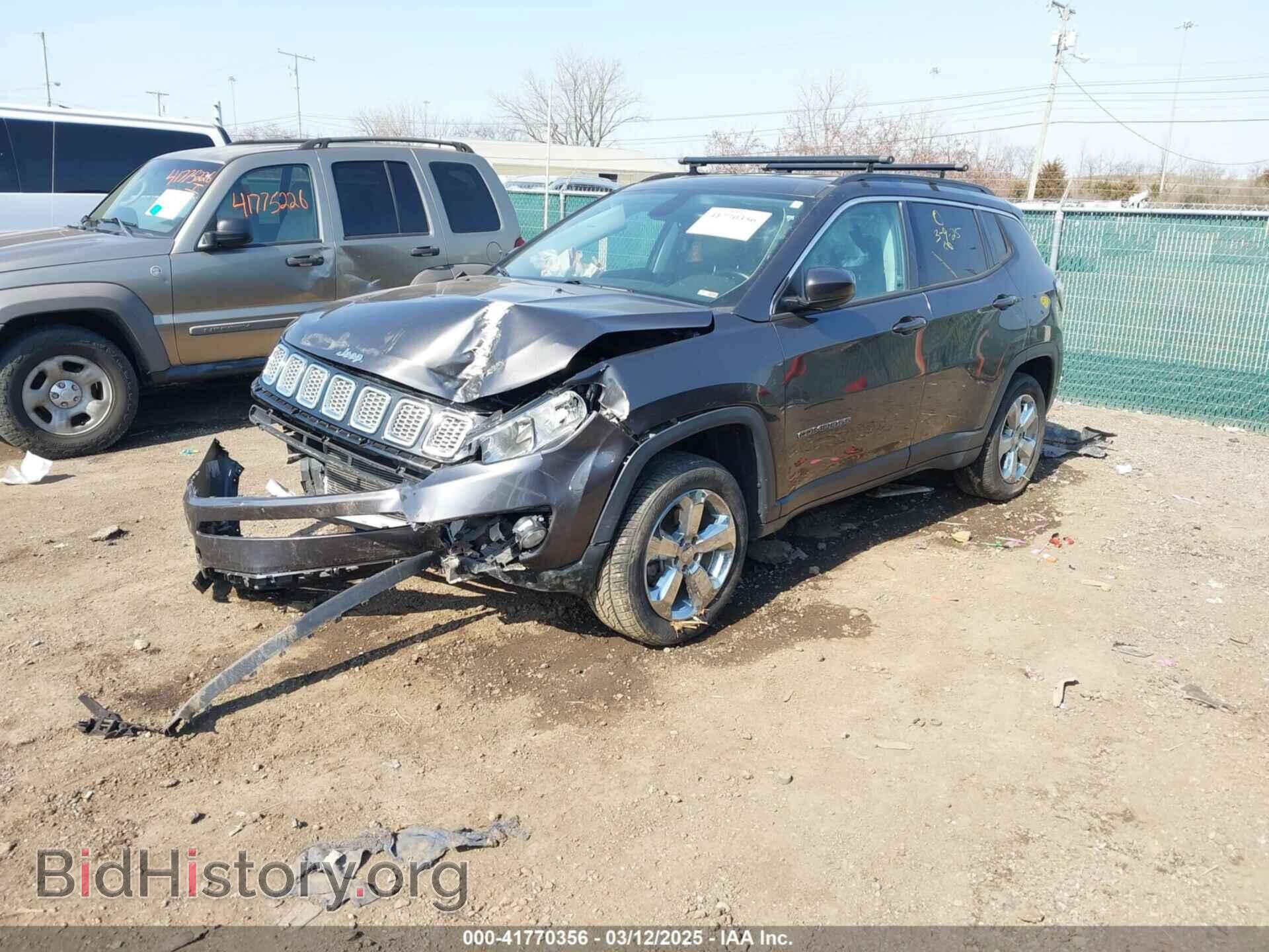 2018 JEEP COMPASS - VIN: 3C4NJDBBXJT117436 - Photo 2