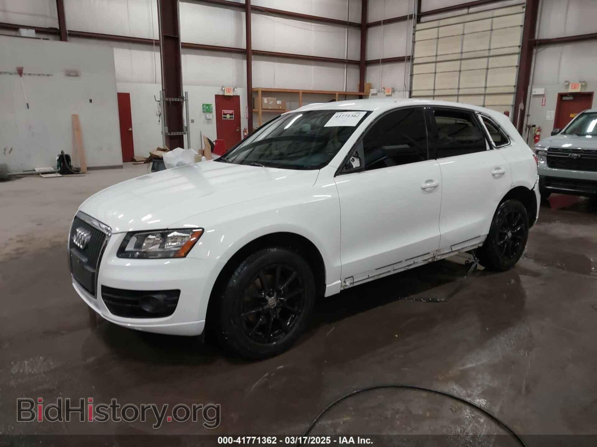 2011 AUDI Q5 - VIN: WA1CFAFP7BA047054 - Фото 2