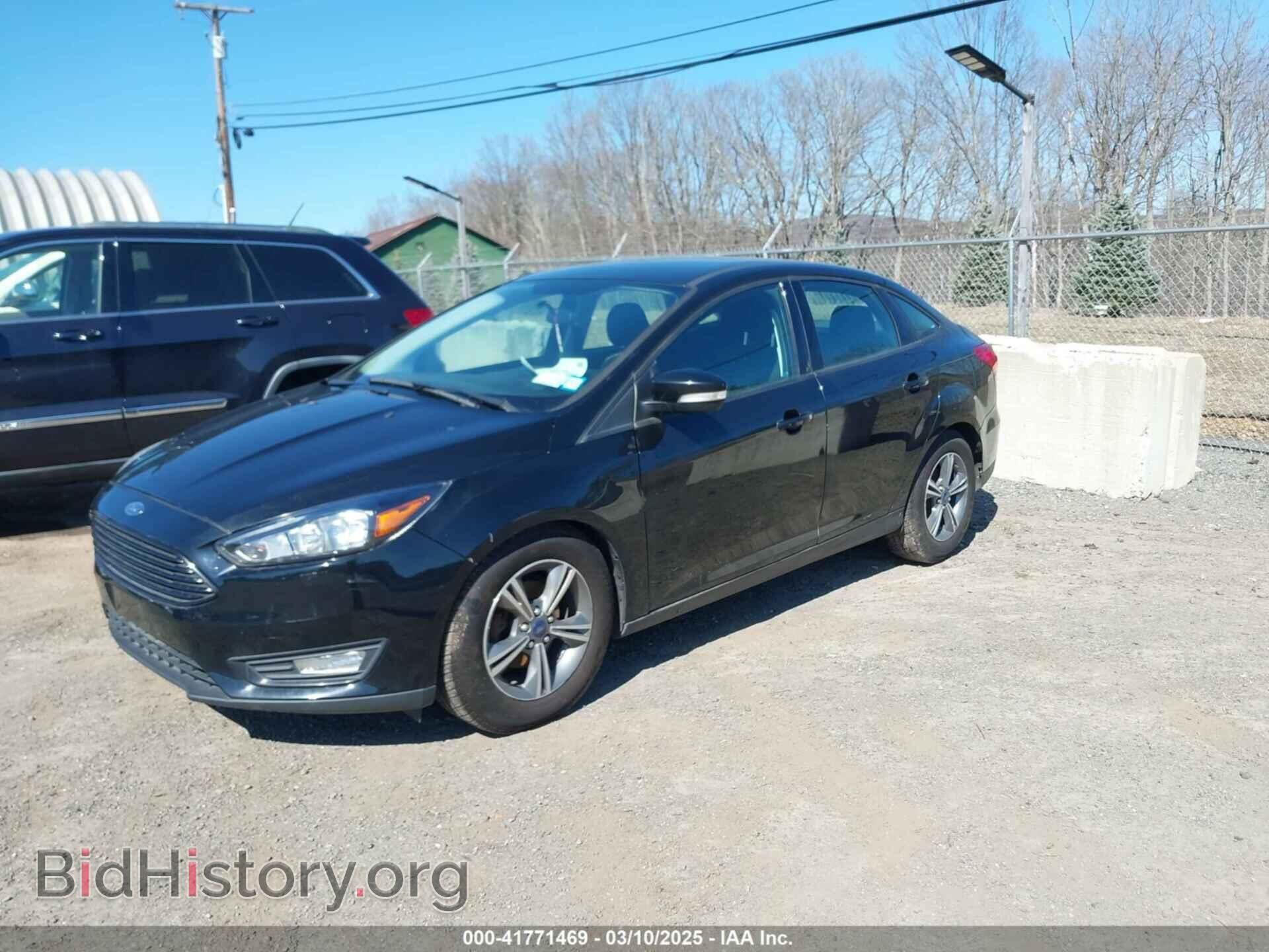 2017 FORD FOCUS - VIN: 1FADP3FE3HL212196 - Фото 2