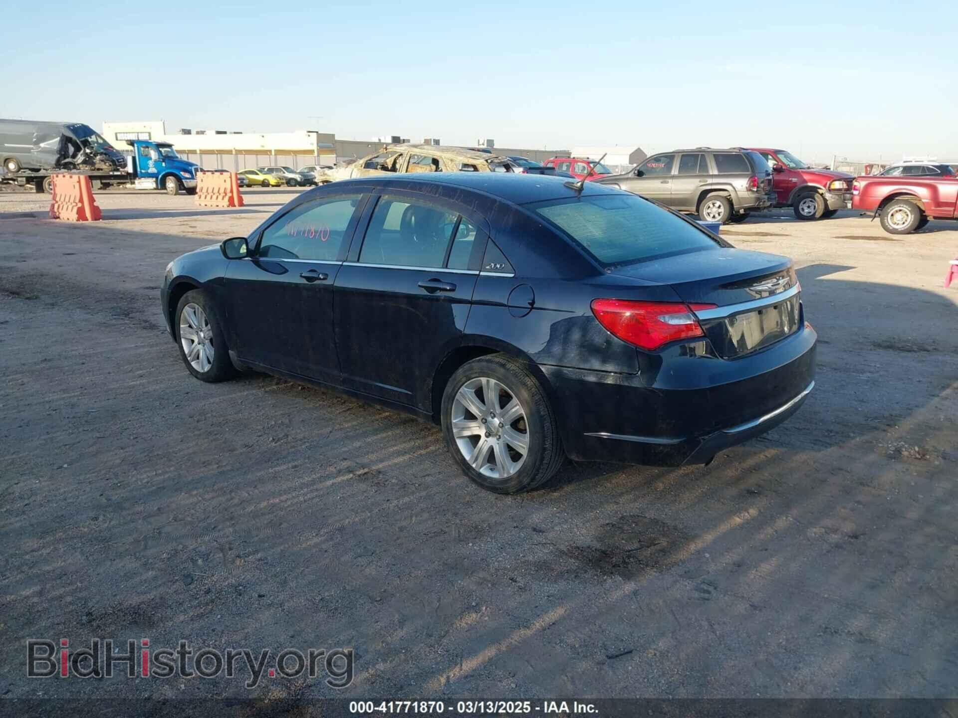 2012 CHRYSLER 200 - VIN: 1C3CCBBG2CN307806 - Фото 3