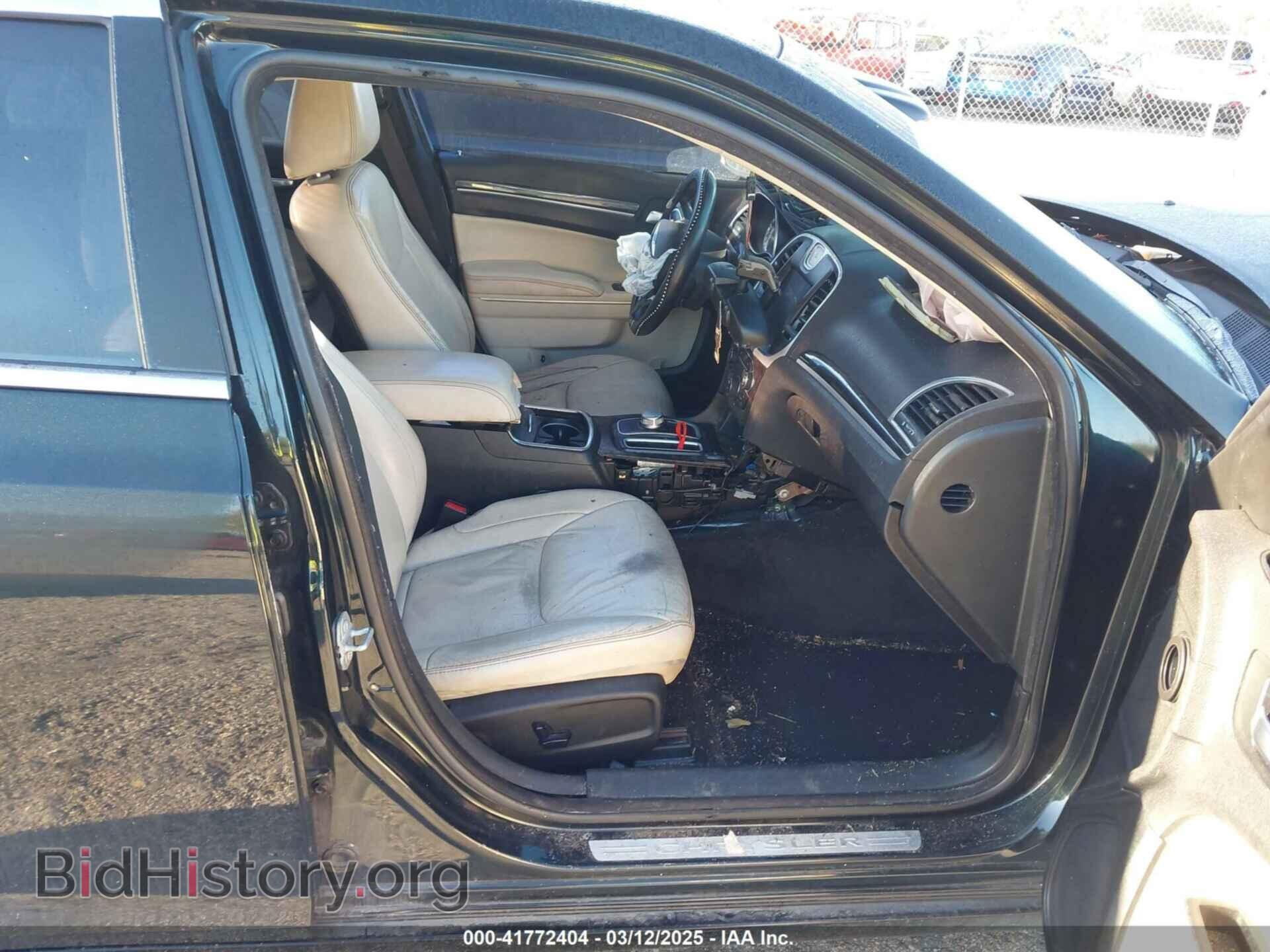 2016 CHRYSLER 300 - VIN: 2C3CCAAG8GH274045 - Фото 5