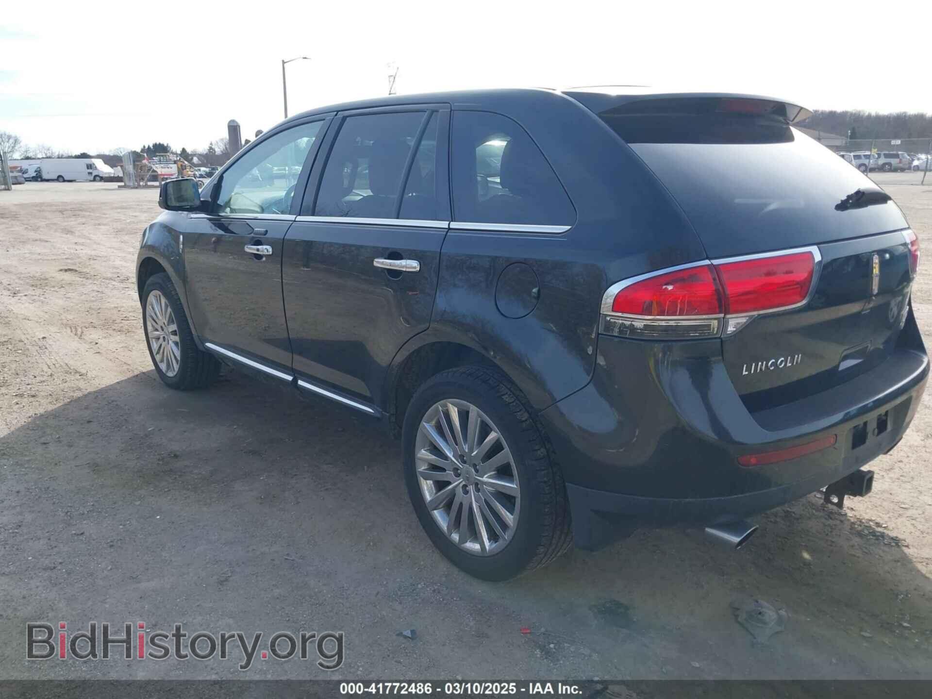 2011 LINCOLN MKX - VIN: 2LMDJ8JK4BBJ04408 - Photo 3