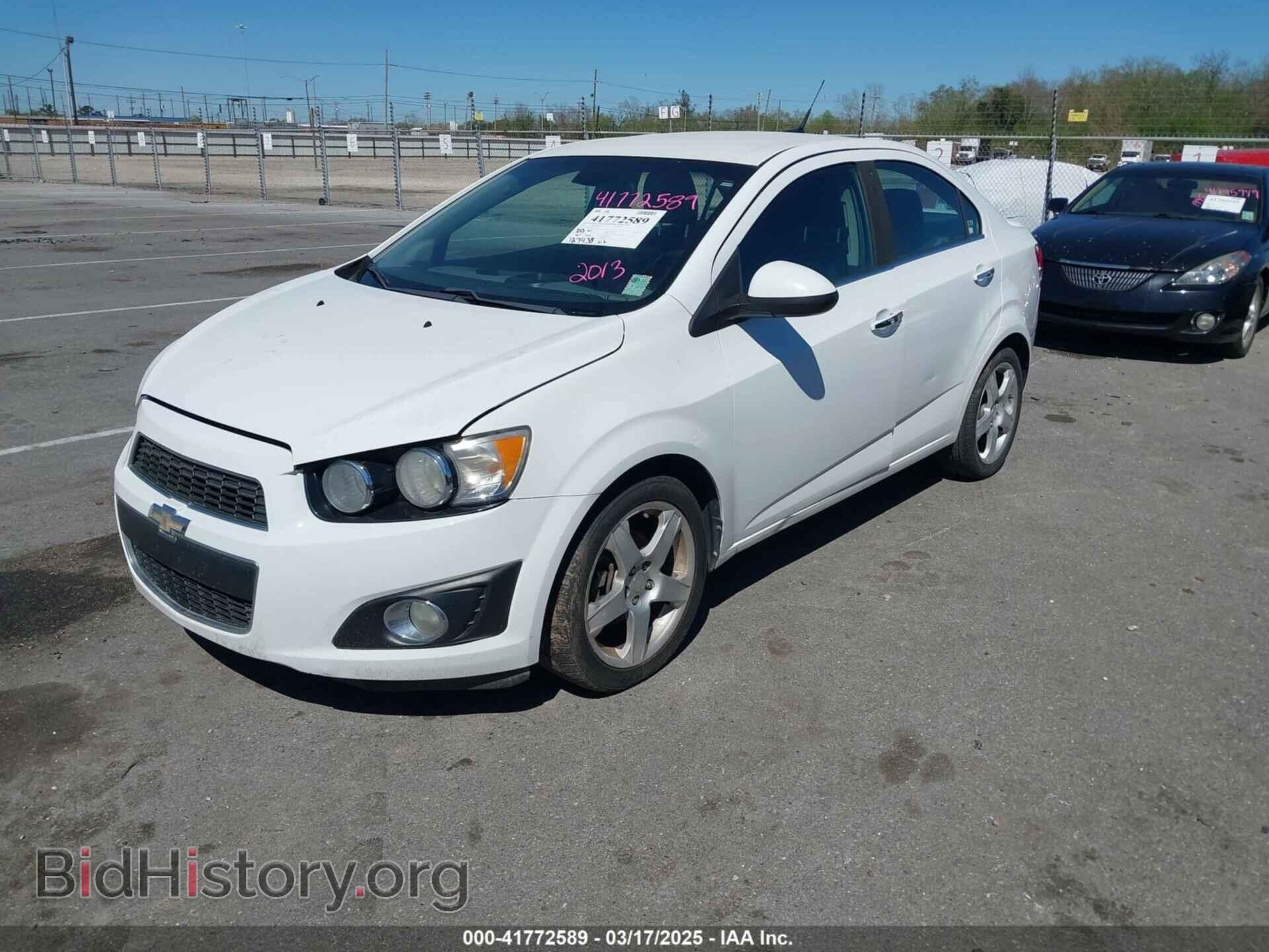 2013 CHEVROLET SONIC - VIN: 1G1JE5SG8D4171647 - Фото 2