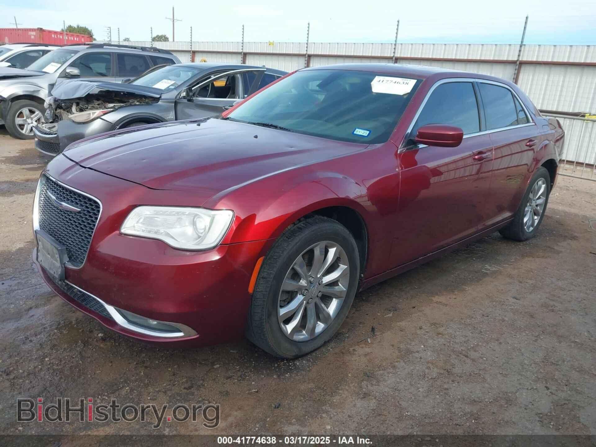 2016 CHRYSLER 300 - VIN: 2C3CCARG5GH235644 - Фото 2