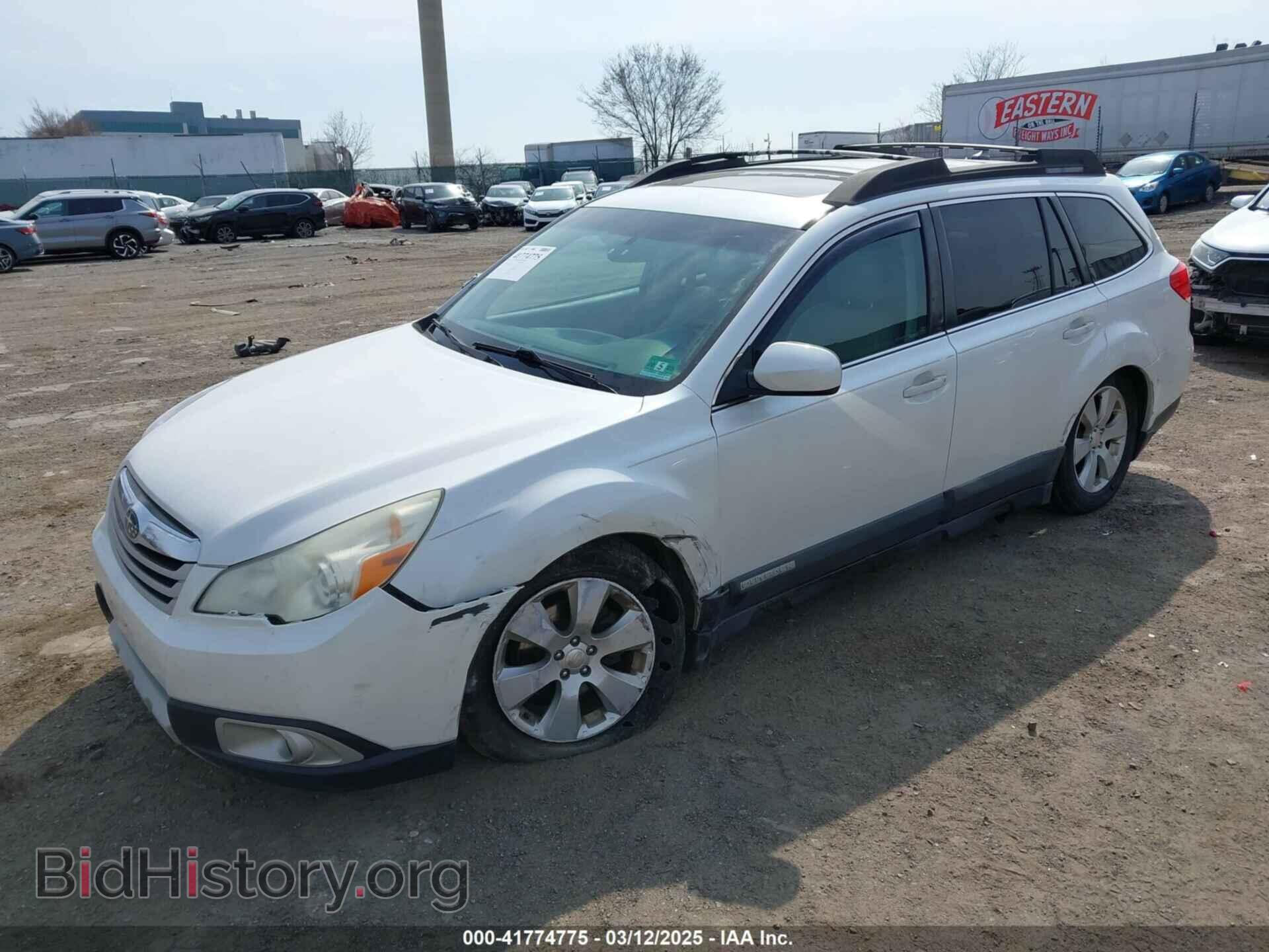 2011 SUBARU OUTBACK - VIN: 4S4BRBKC3B3322999 - Фото 2