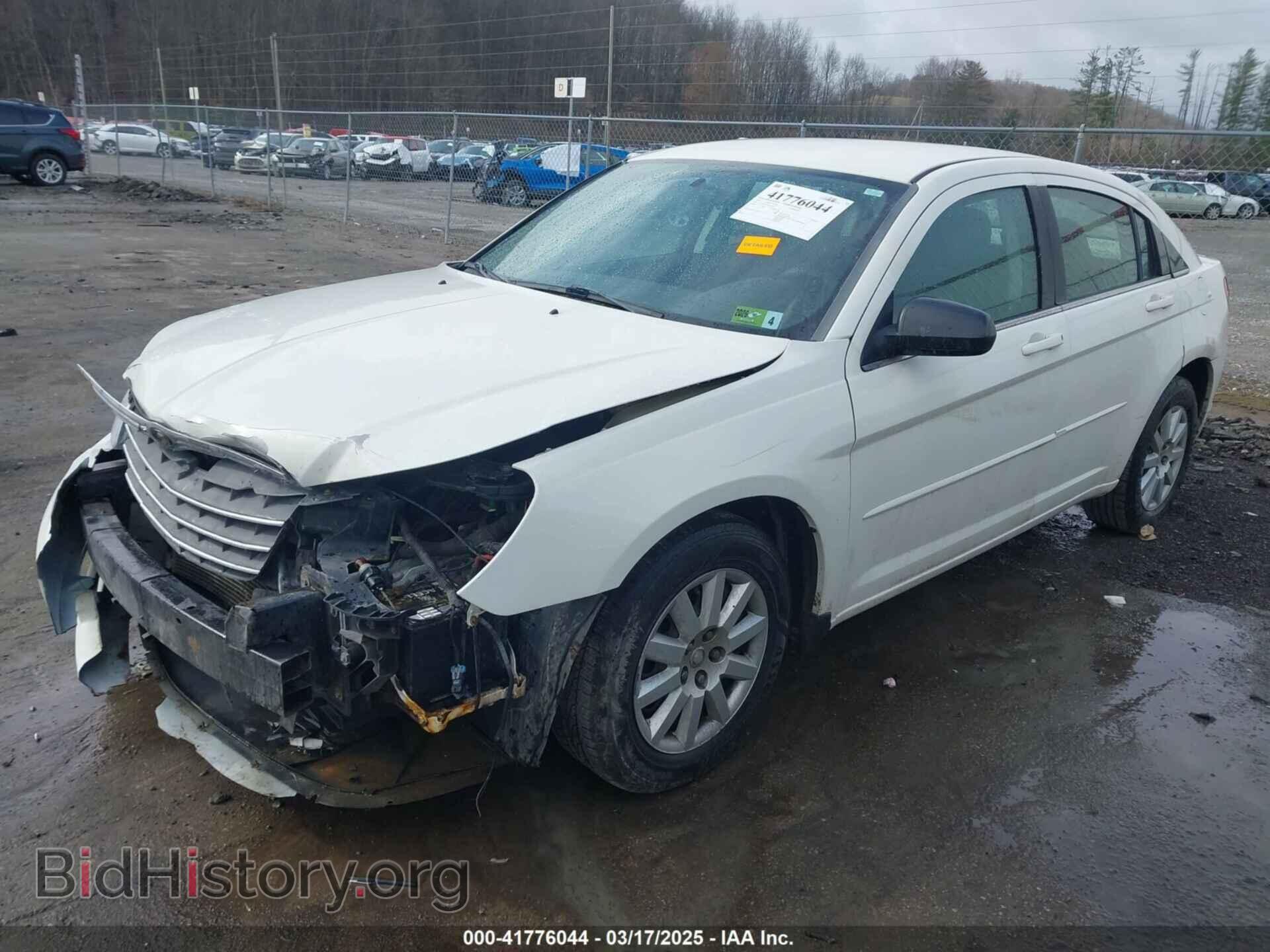 2010 CHRYSLER SEBRING - VIN: 1C3CC4FB5AN192805 - Фото 2