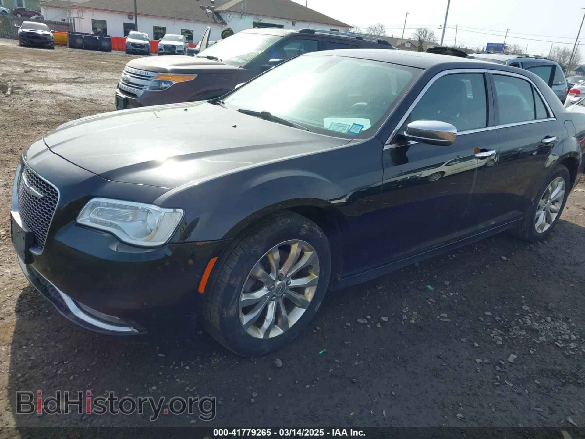 2015 CHRYSLER 300C - VIN: 2C3CCAKG2FH781973 - Фото 2