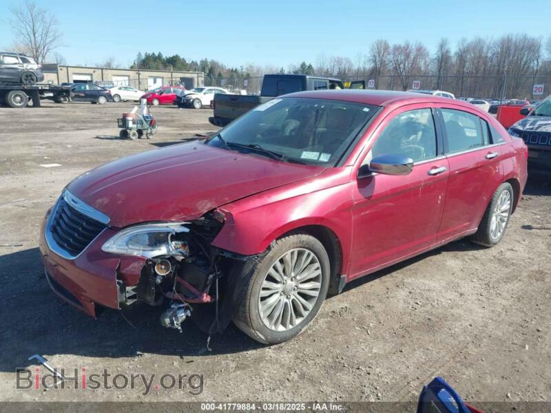 2012 Chrysler 200 (VIN 1C3CCBCG9CN107519) — фото 2 из 17