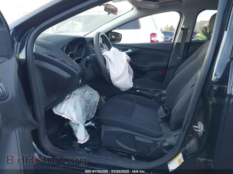 2017 Ford FOCUS (VIN 1FADP3K27HL319408) — фото 5 из 12