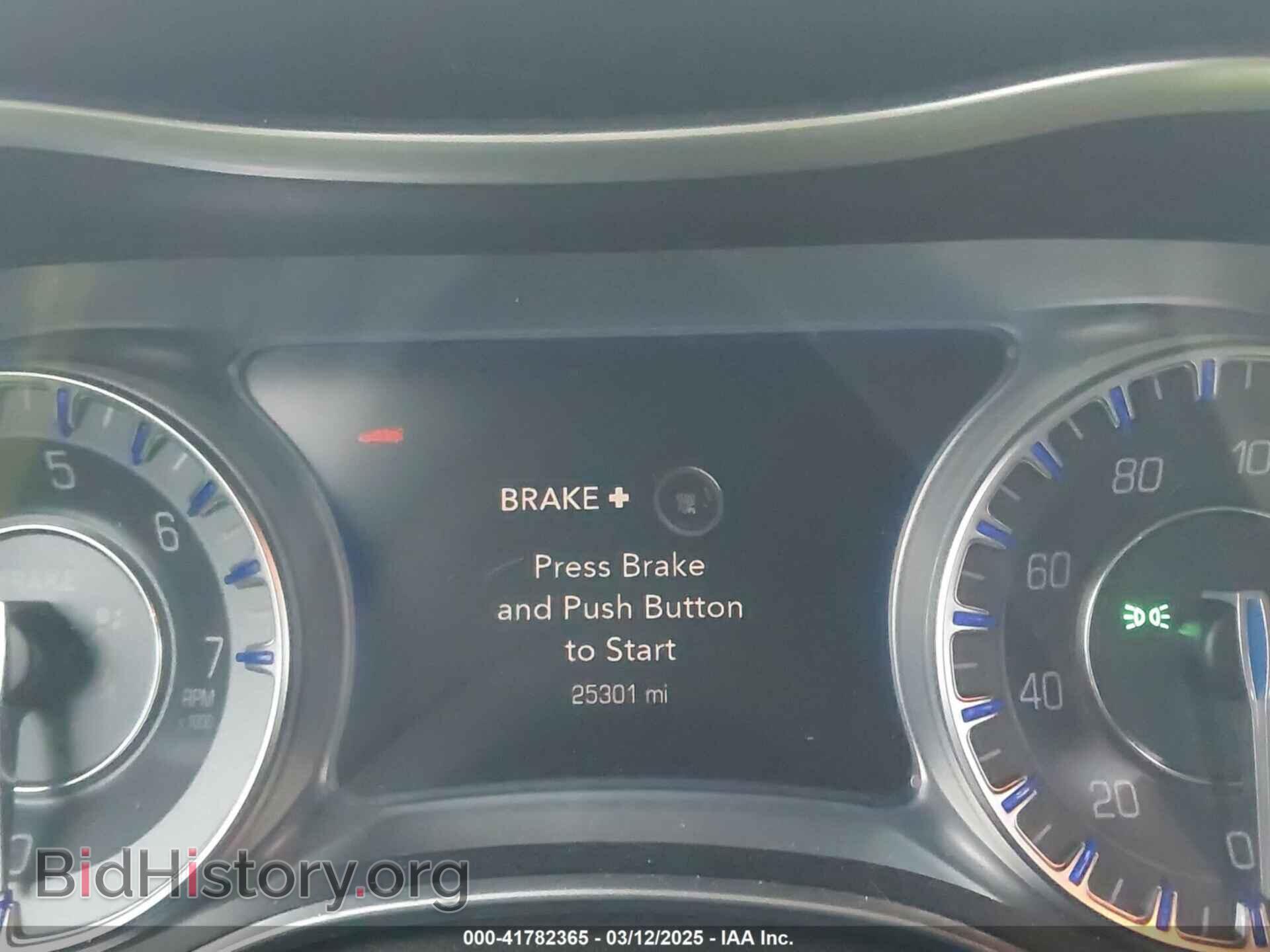 2019 CHRYSLER 300 - VIN: 2C3CCAAGXKH511725 - Фото 7