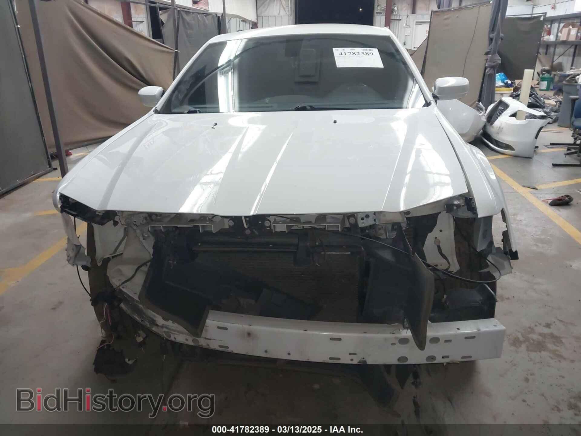 2018 CHRYSLER 300 - VIN: 2C3CCABG9JH265201 - Фото 13