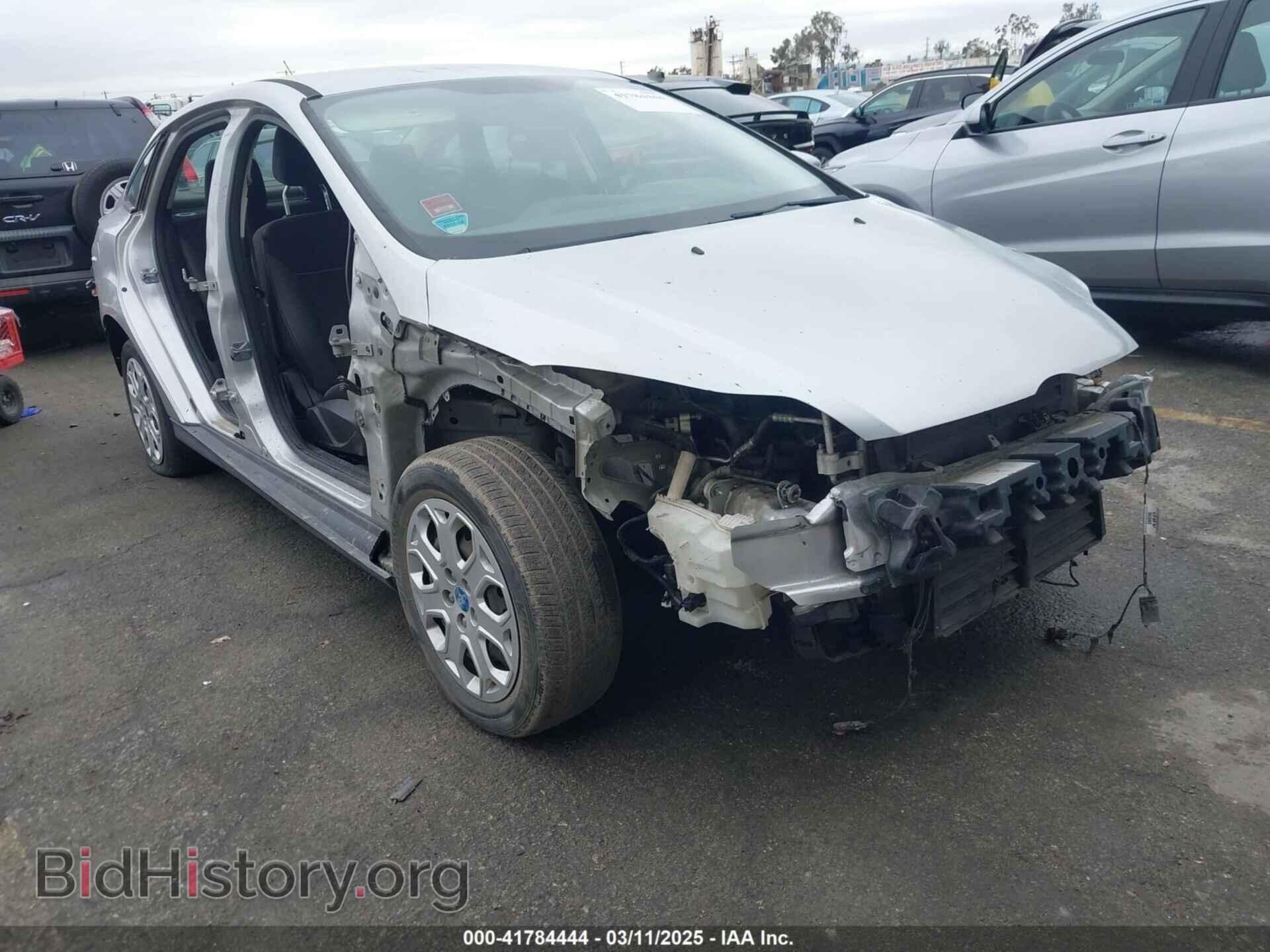 Фотография 1FAHP3F23CL105925 - FORD FOCUS 2012