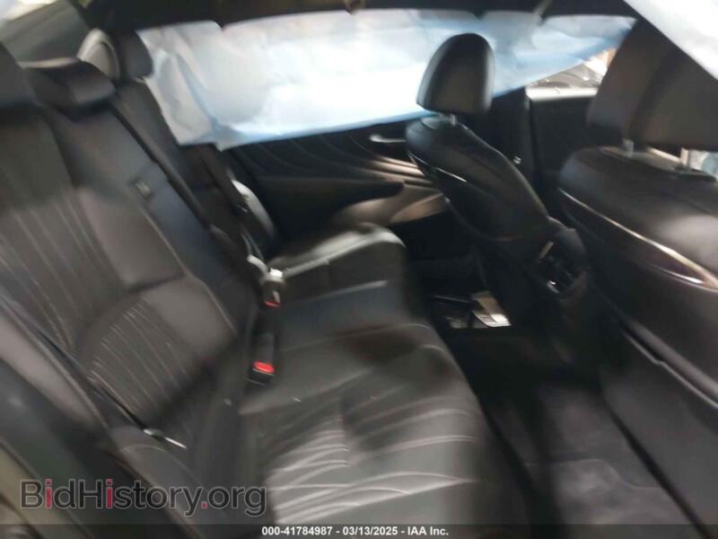 2018 Lexus LS 500 (VIN JTHC51FF9J5000548) — photo 8 of 14