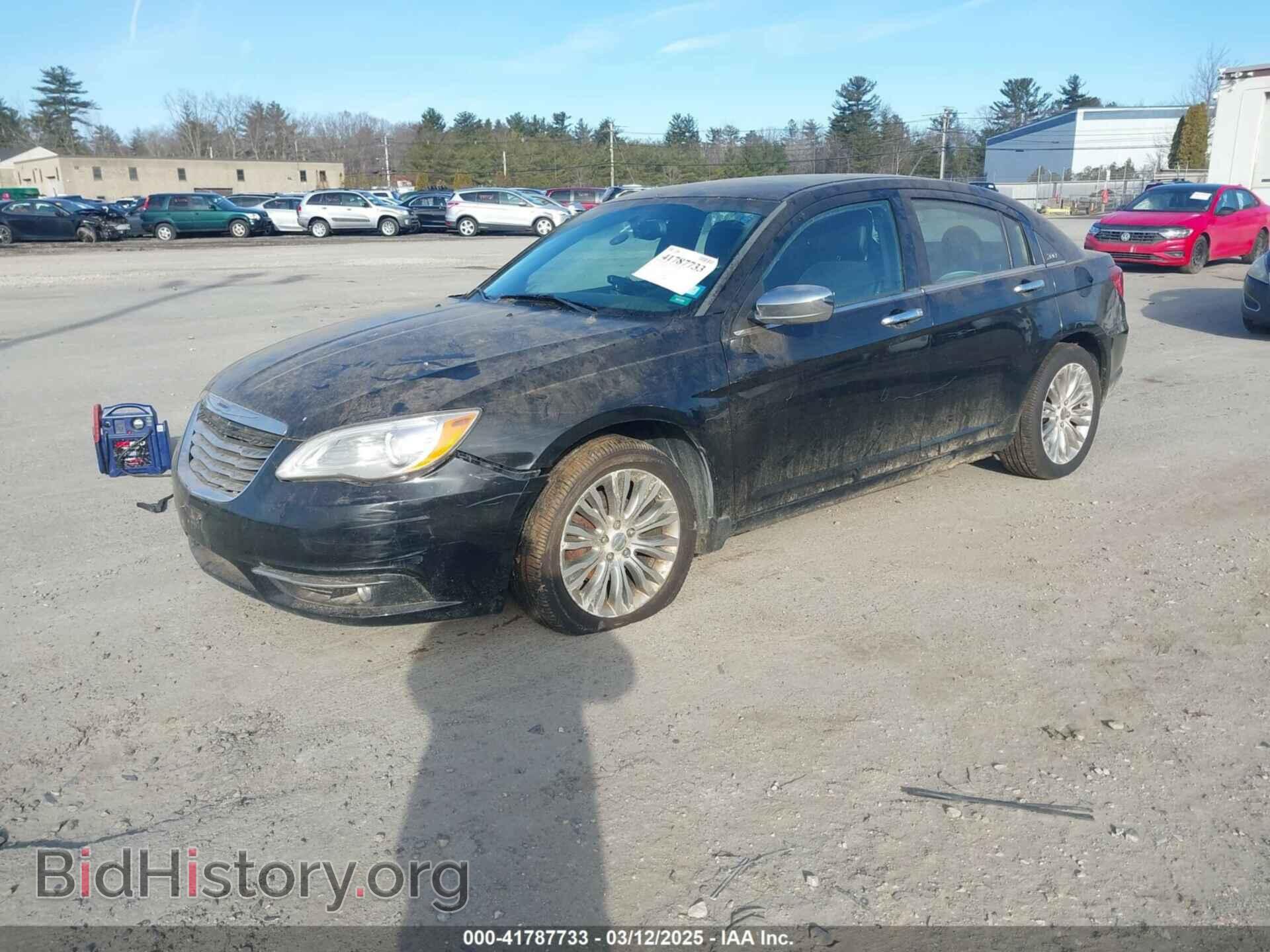 2012 CHRYSLER 200 - VIN: 1C3CCBCB3CN307817 - Фото 2