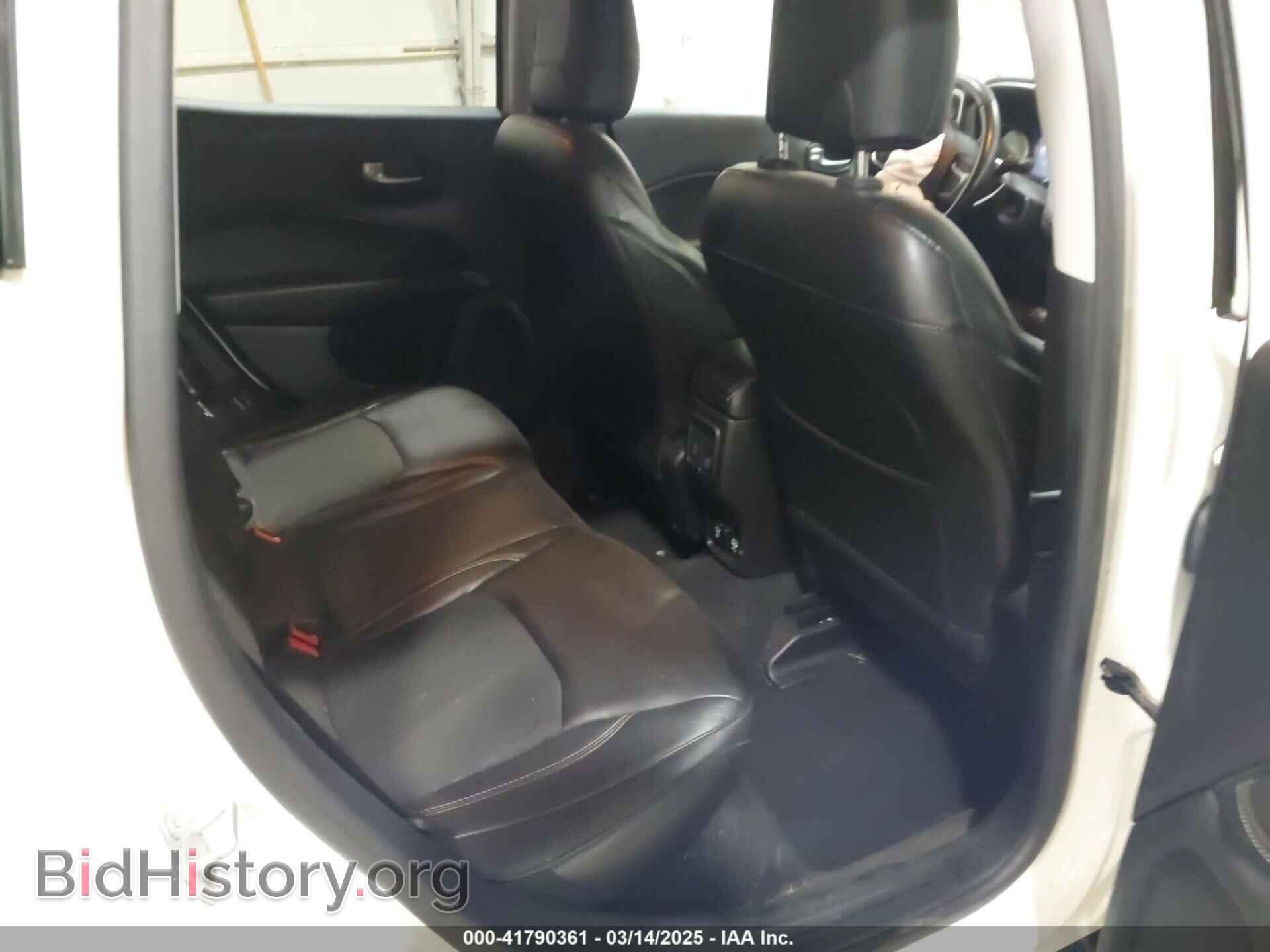 2018 JEEP COMPASS - VIN: 3C4NJDBB7JT455568 - Фото 8