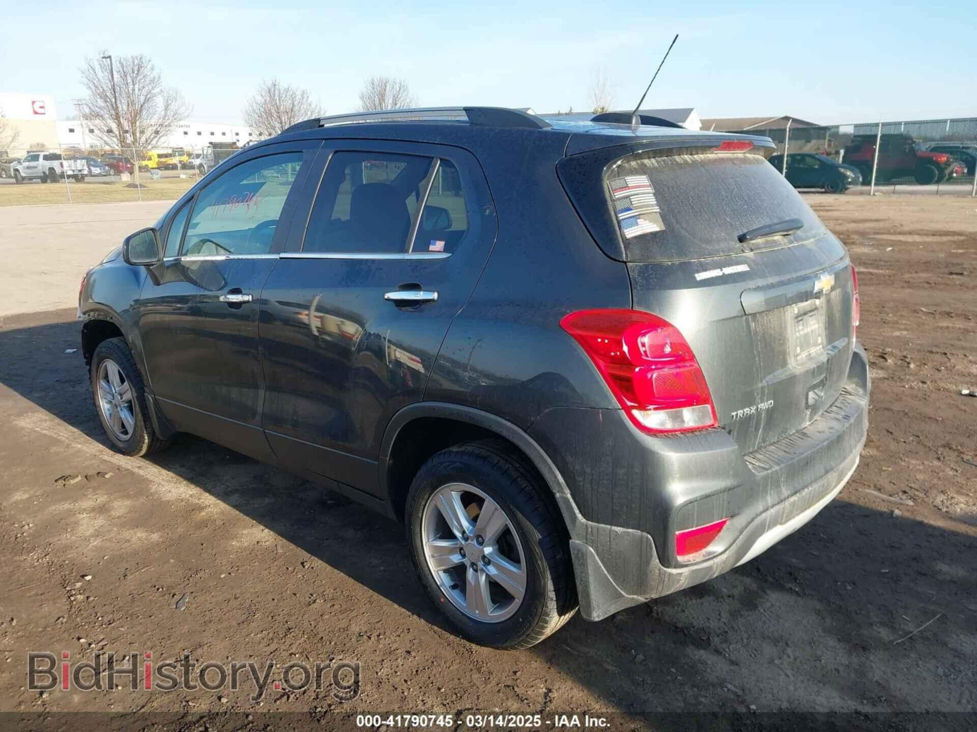2018 CHEVROLET TRAX - VIN: 3GNCJPSB6JL215329 - Фото 3