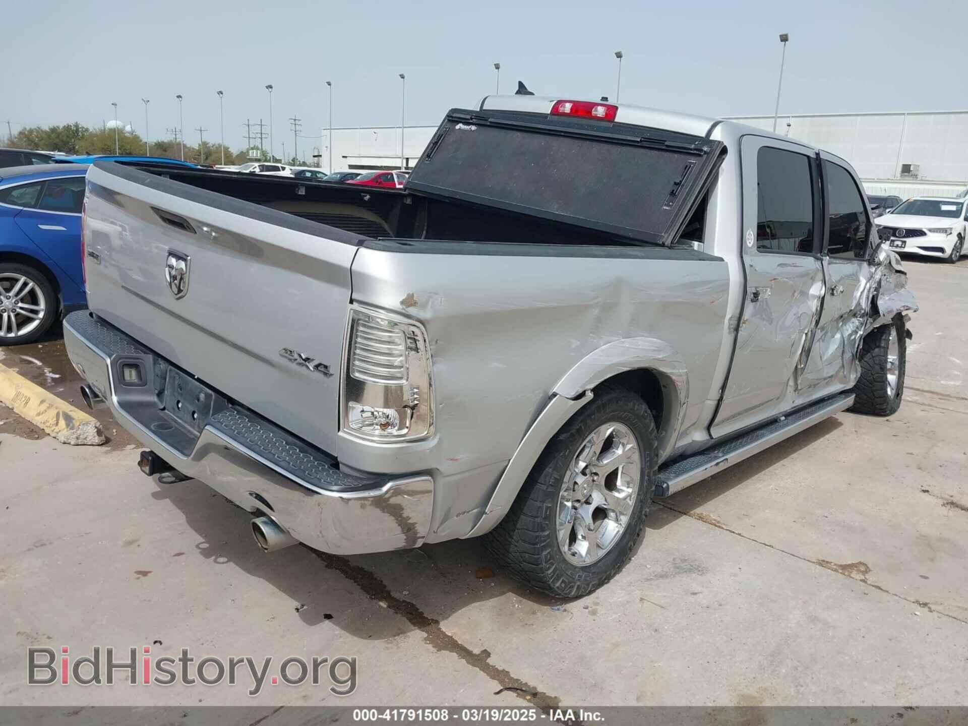 2017 RAM 1500 - VIN: 1C6RR7NT2HS689863 - Фото 4