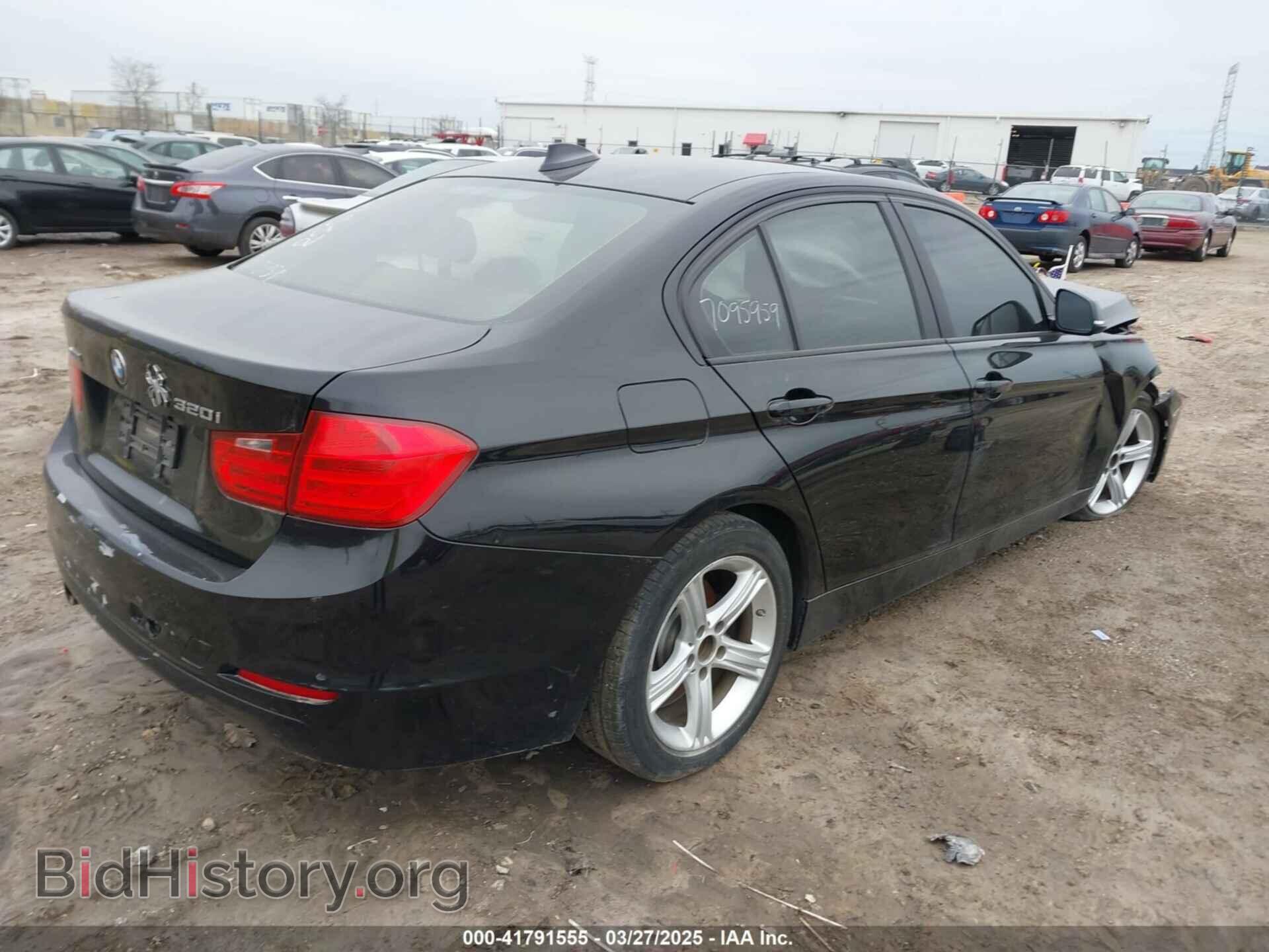 2014 BMW 320I - VIN: WBA3C3C57EF983239 - Фото 4